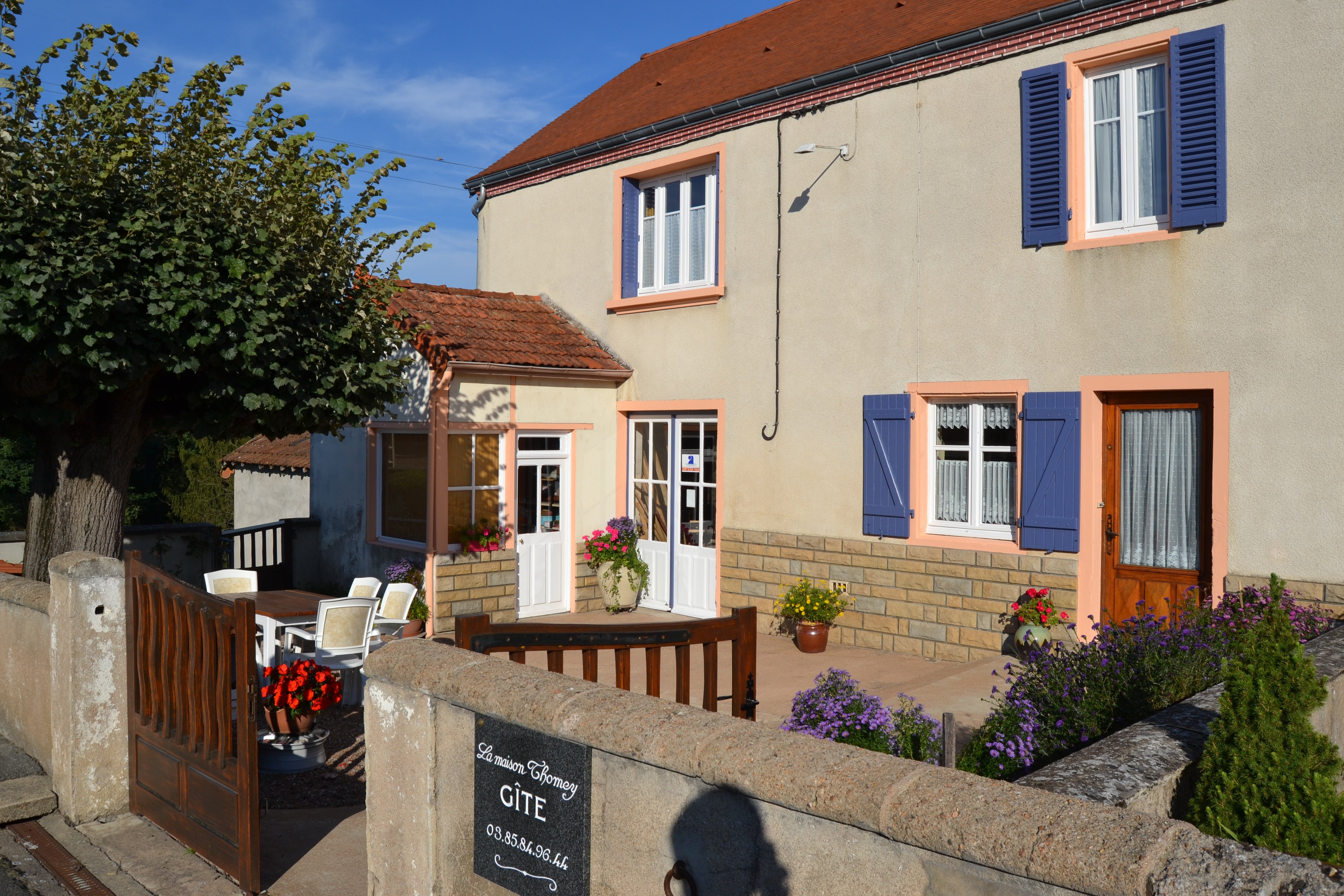 Gite   " La Maison Thomey "