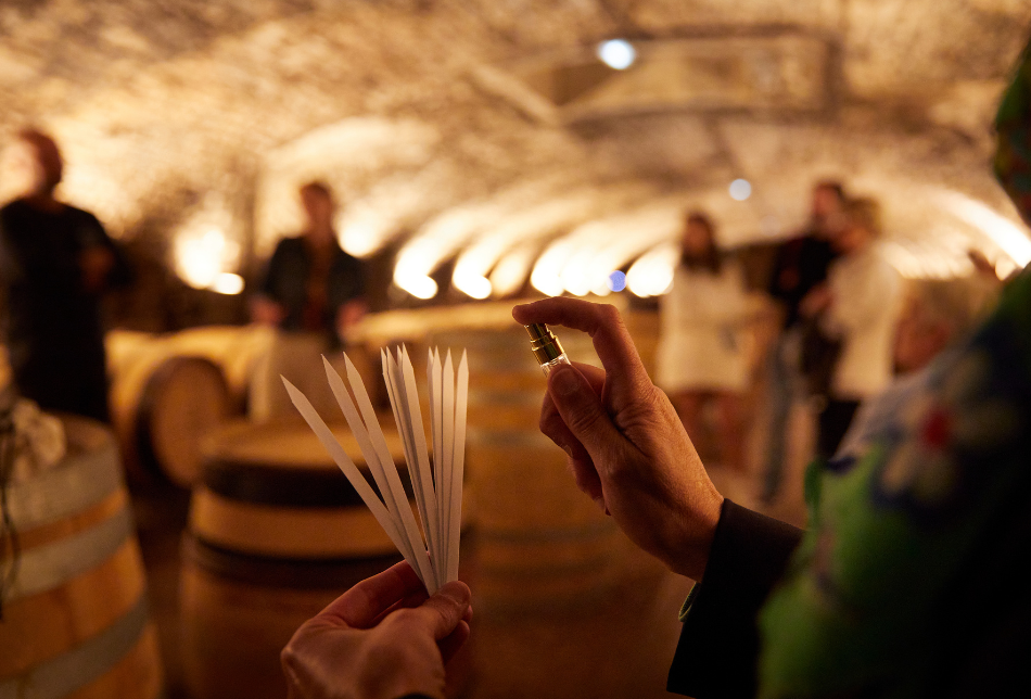 Hôtel-Dieu - Hospices de Beaune
2026 - MOUVEMENT(S)
[ATELIER OLFACTIF]  Arômes des caves