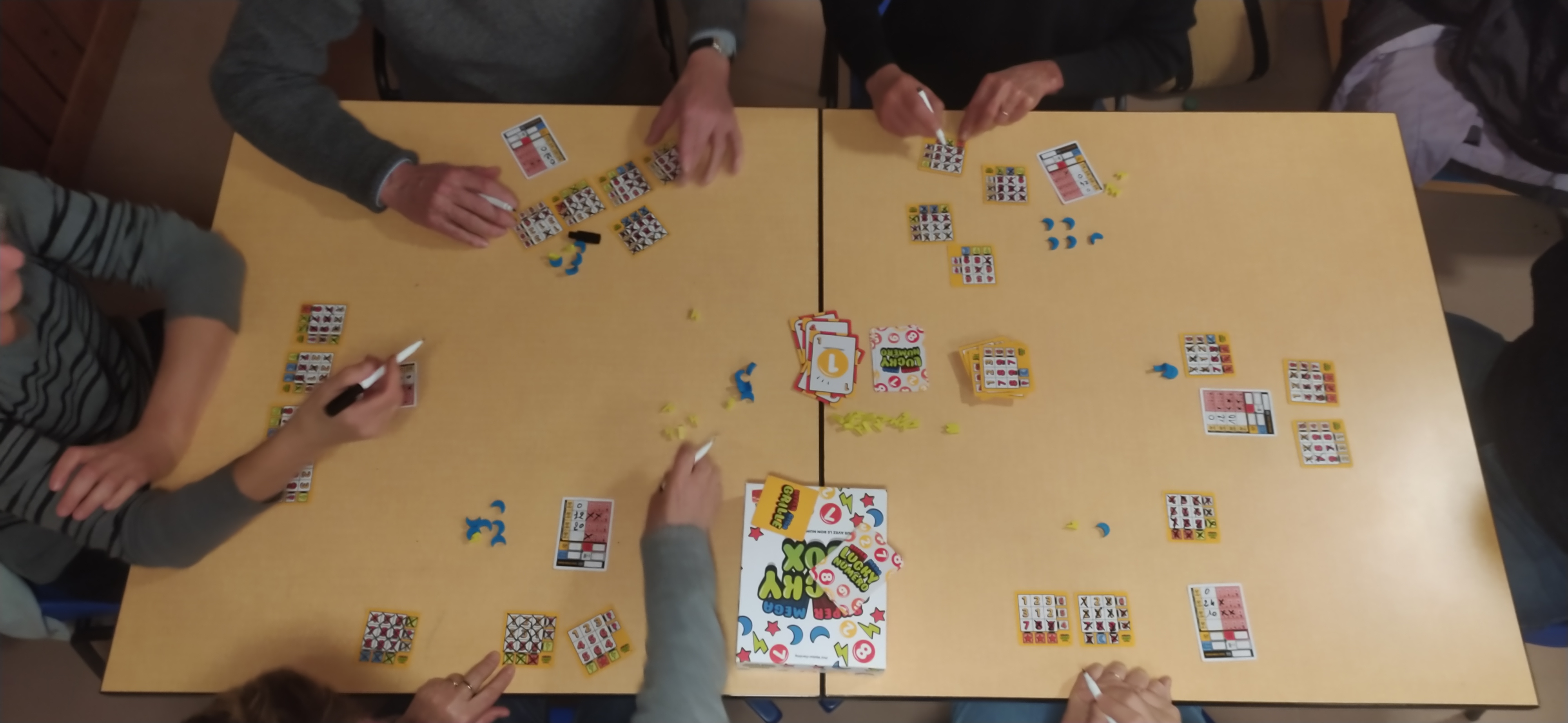 Allez on joue Soirée jeux super mega lucky box