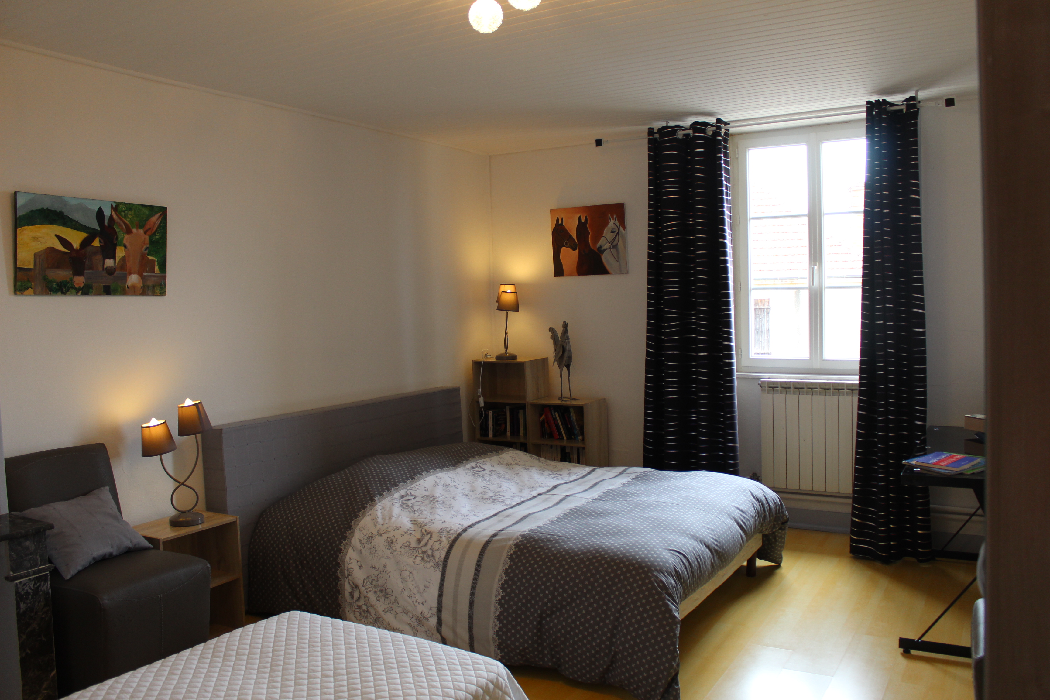 Comme un Coq en Pâte, chambre d'hôtes à Bourg-le-Comte