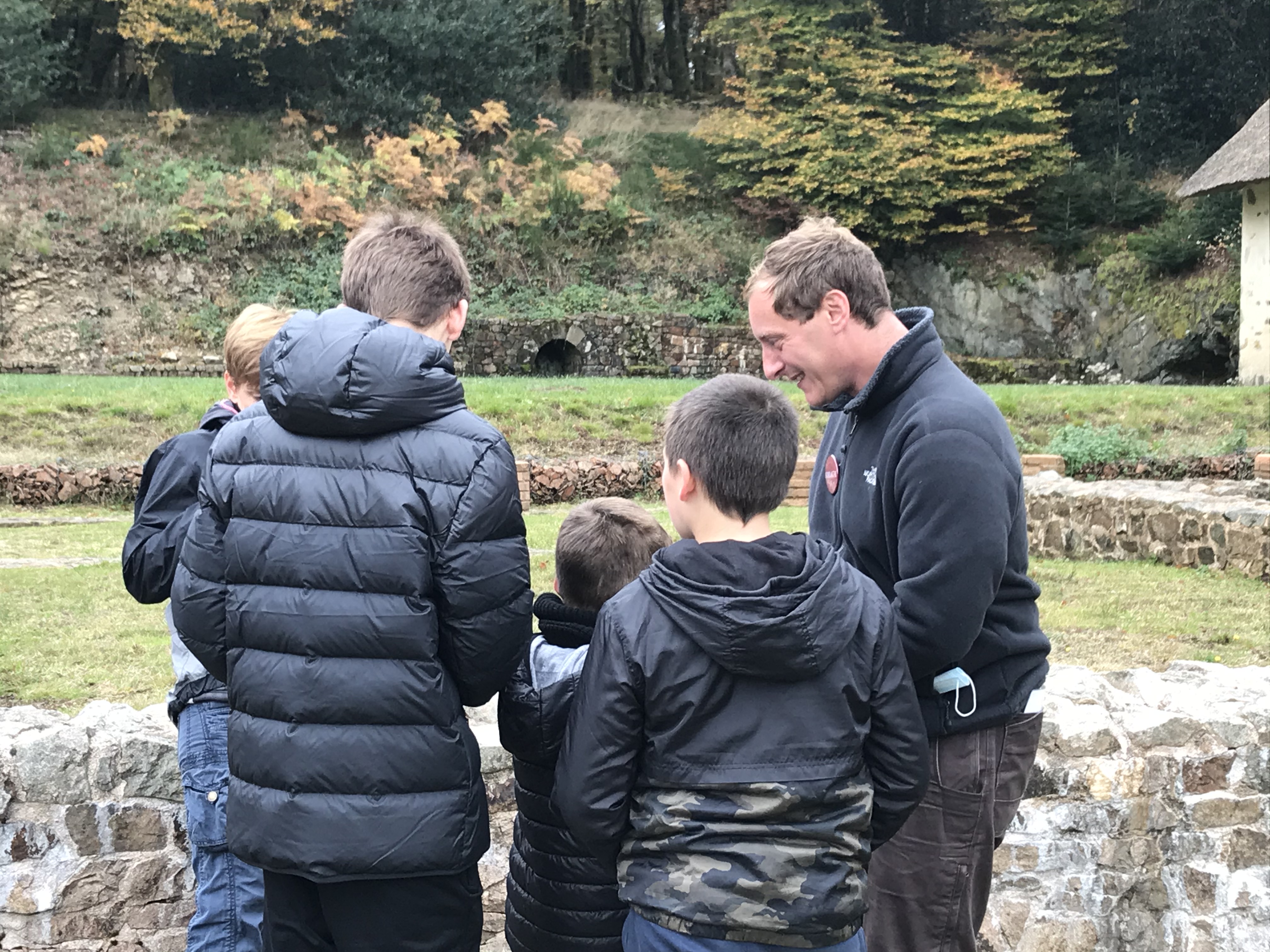 Enquête-jeu Cluedomus à Bibracte