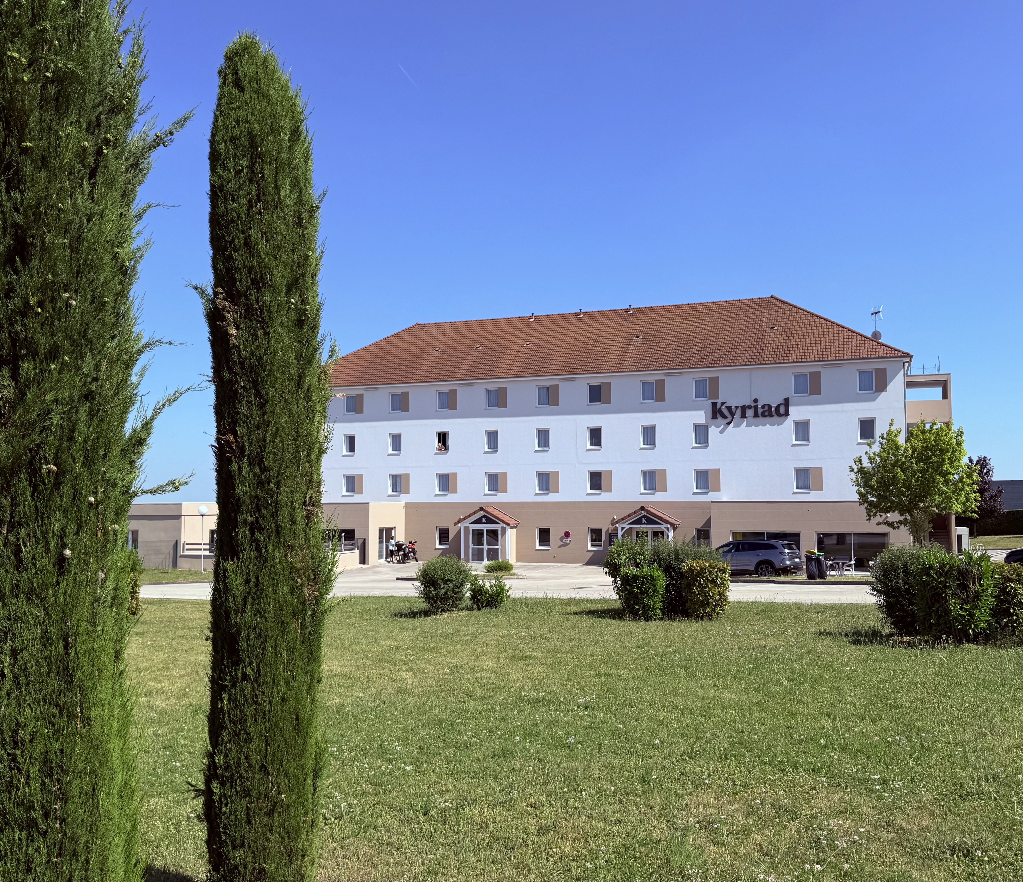 Kyriad Dijon Sud Longvic