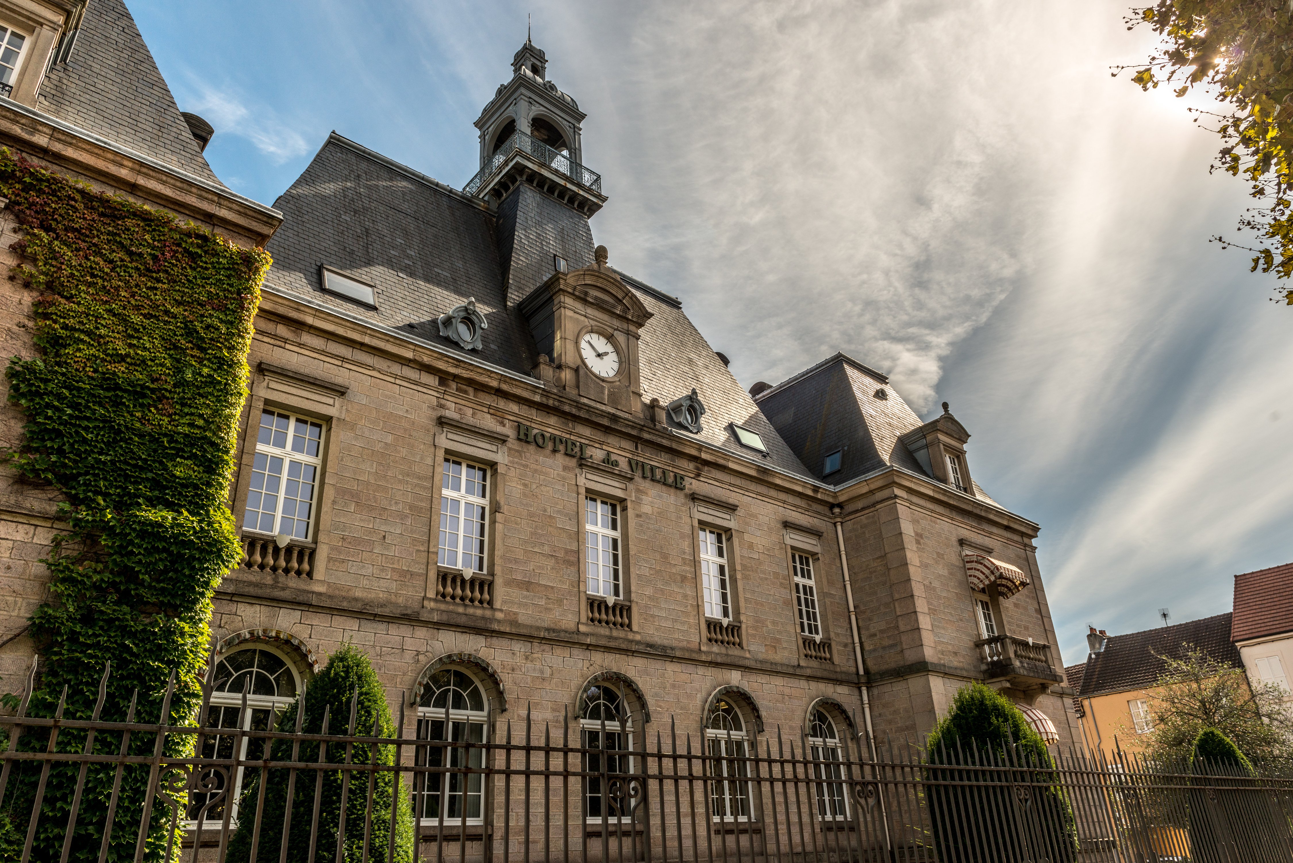 Hôtel de ville du Creusot.