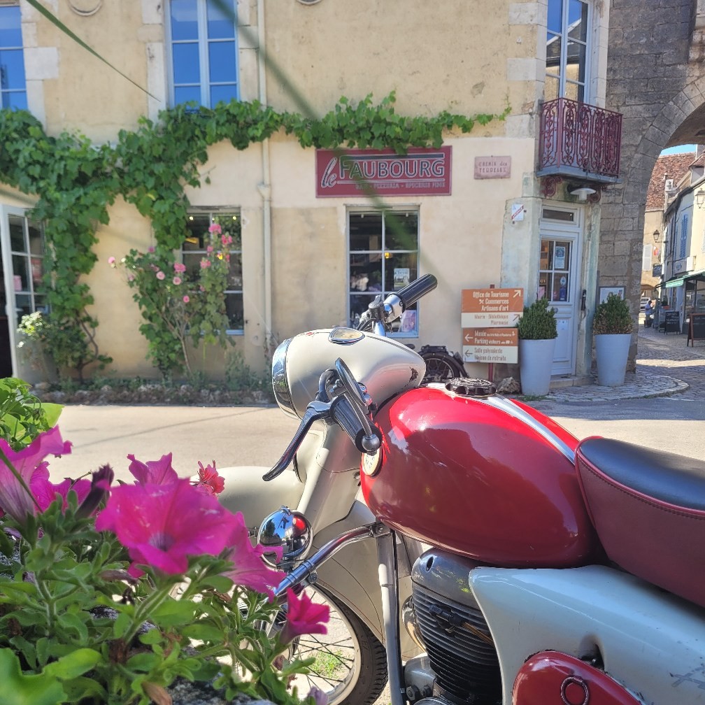 Le Faubourg