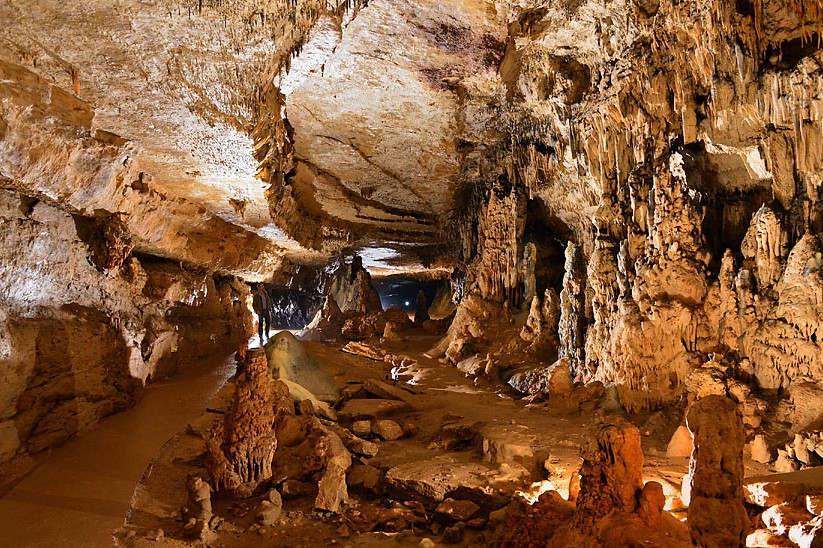 Grottes d'Arcy-sur-Cure — Rios, Lagoas e Lagos à Yonne