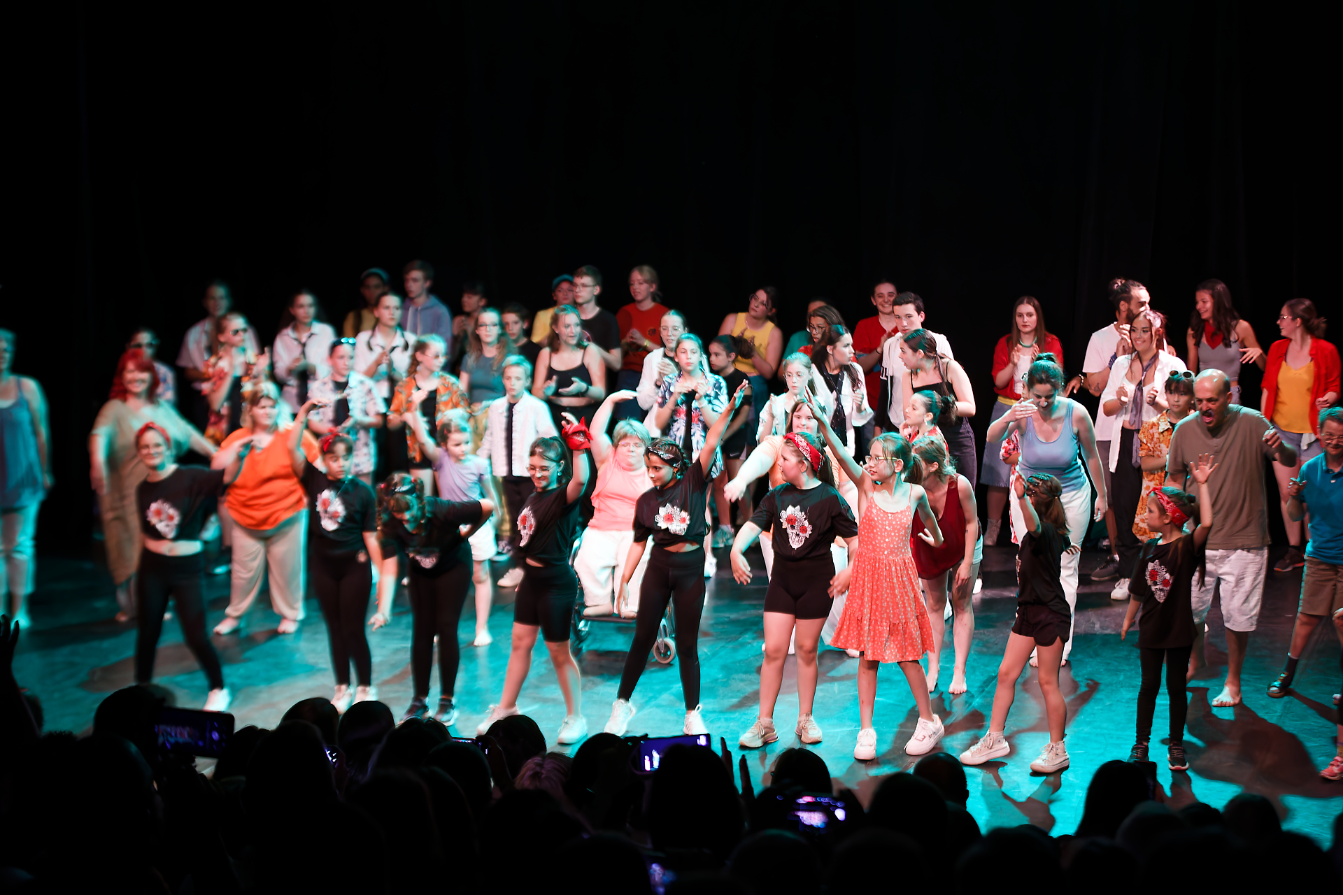 Scène de juin : Gala de danses