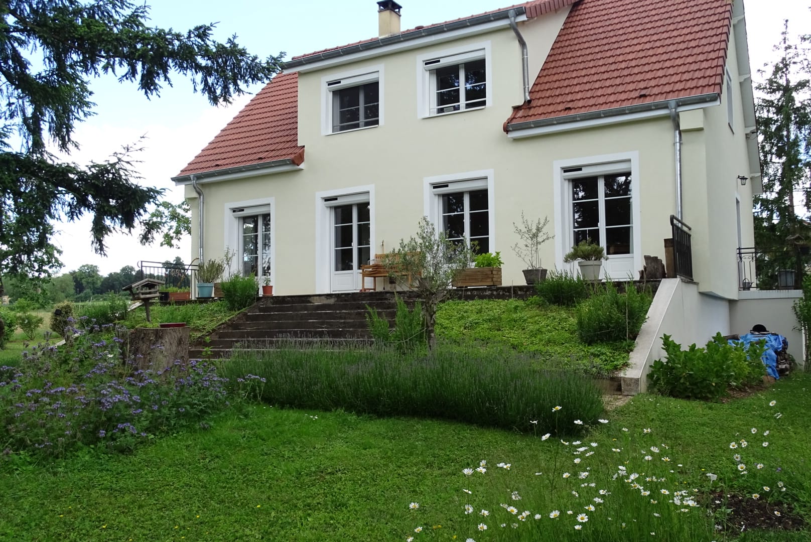 Maison des 4 chemins, chambre d'hôtes à Saint-Désert