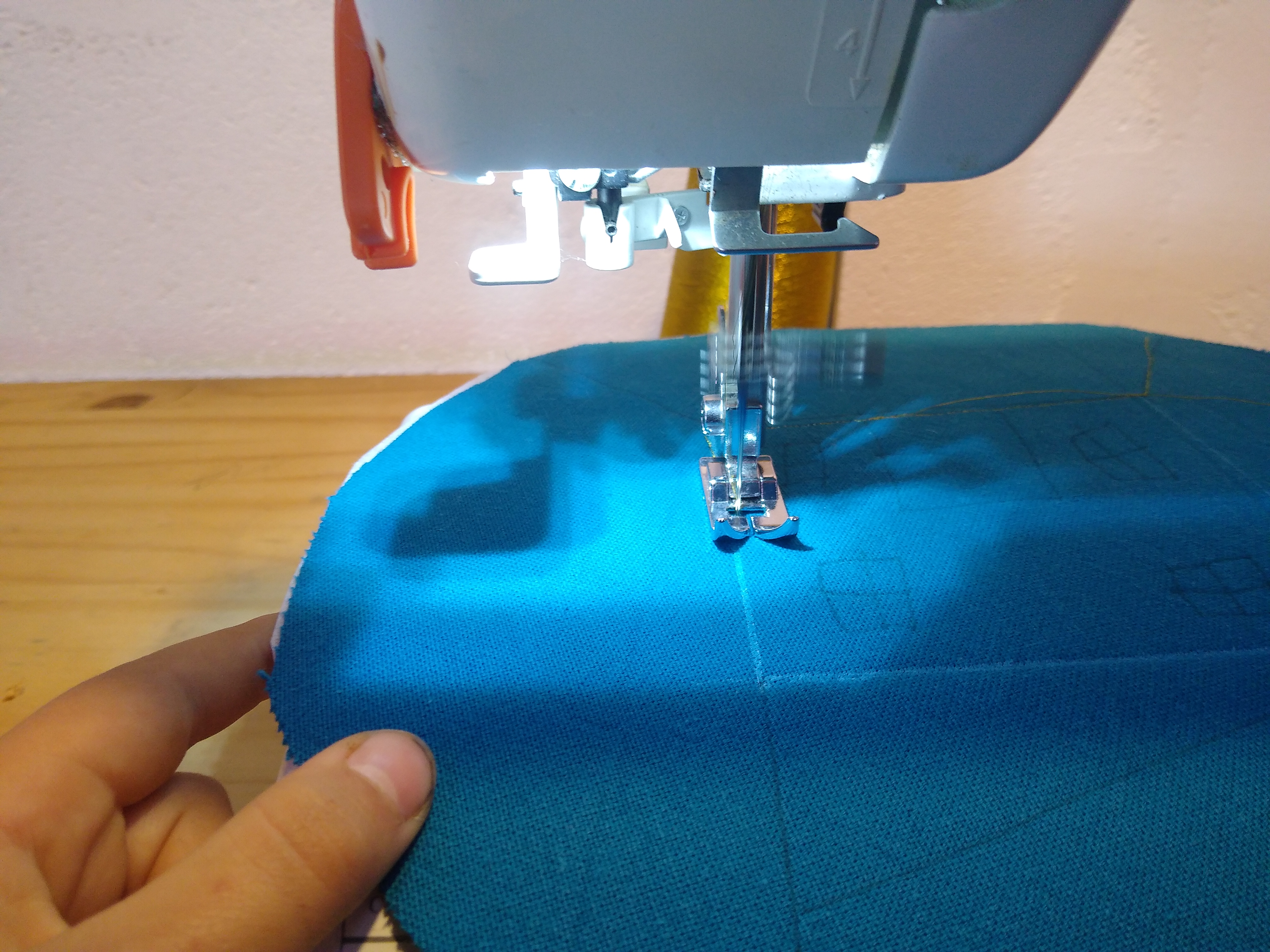 Dessiner à la machine à coudre