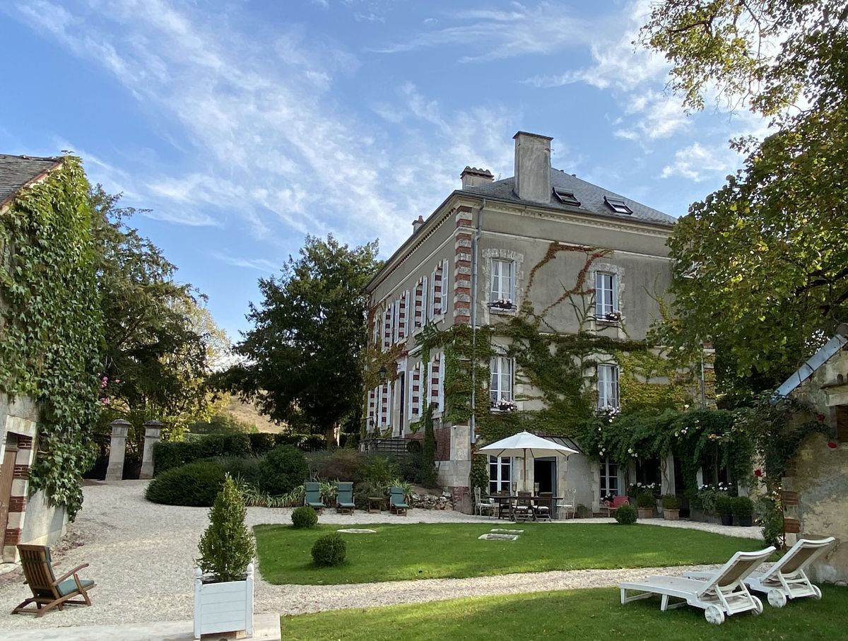 Manoir de La Croix Saint-Louis, chambre d'hôtes à Les Hauts de Forterre