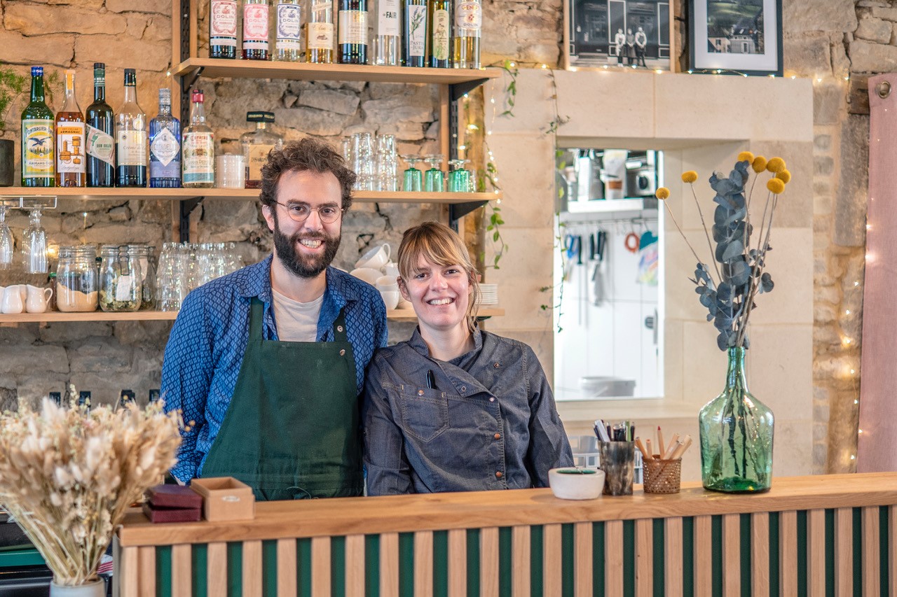Monique, boire et manger