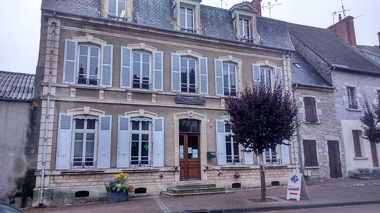 Office de tourisme Rives du Morvan - BIT de Châtillon-en-Bazois  France Bourgogne-Franche-Comté Nièvre Châtillon-en-Bazois 58110