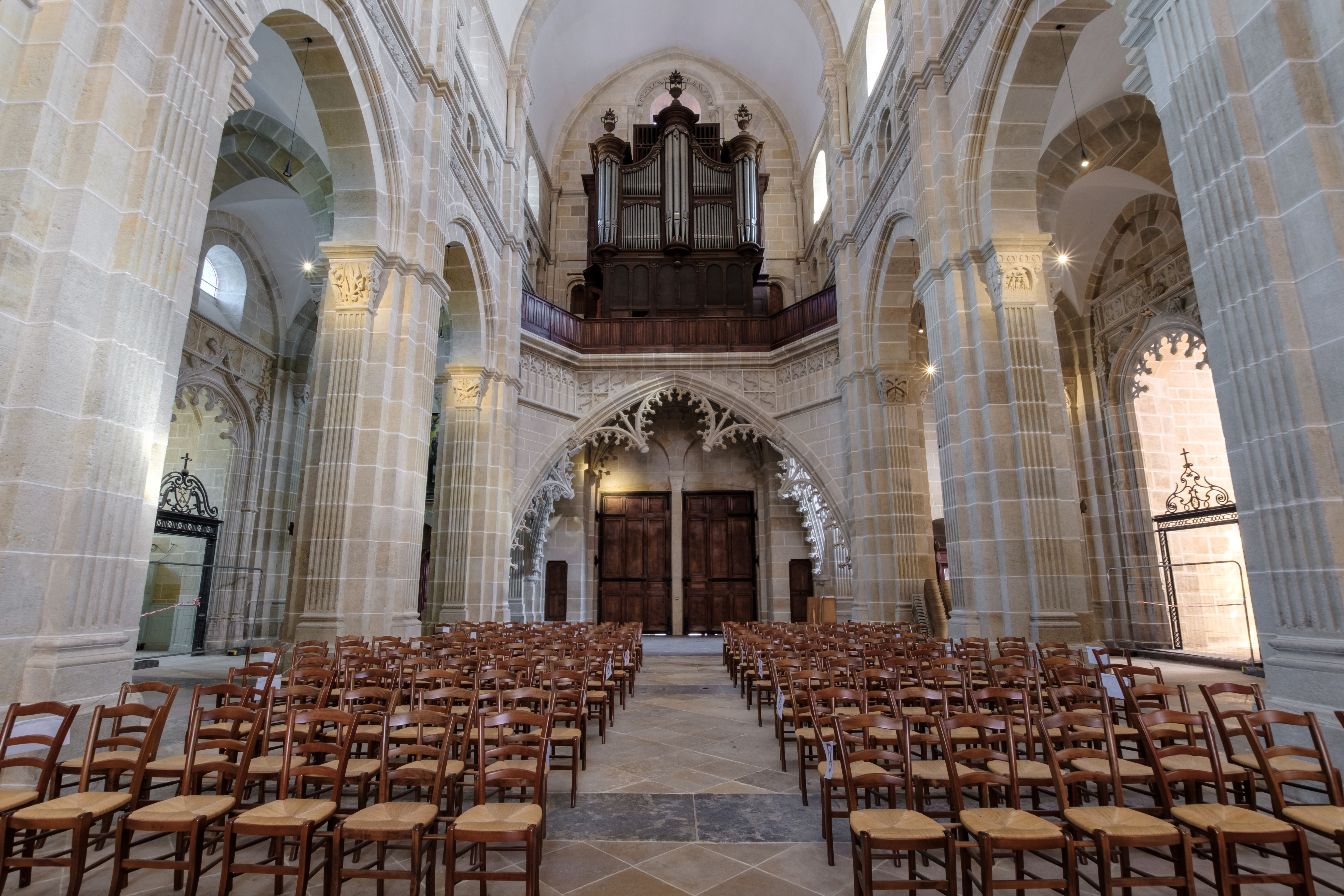 Orgue de la cathédrale Saint-Lazare à Autun