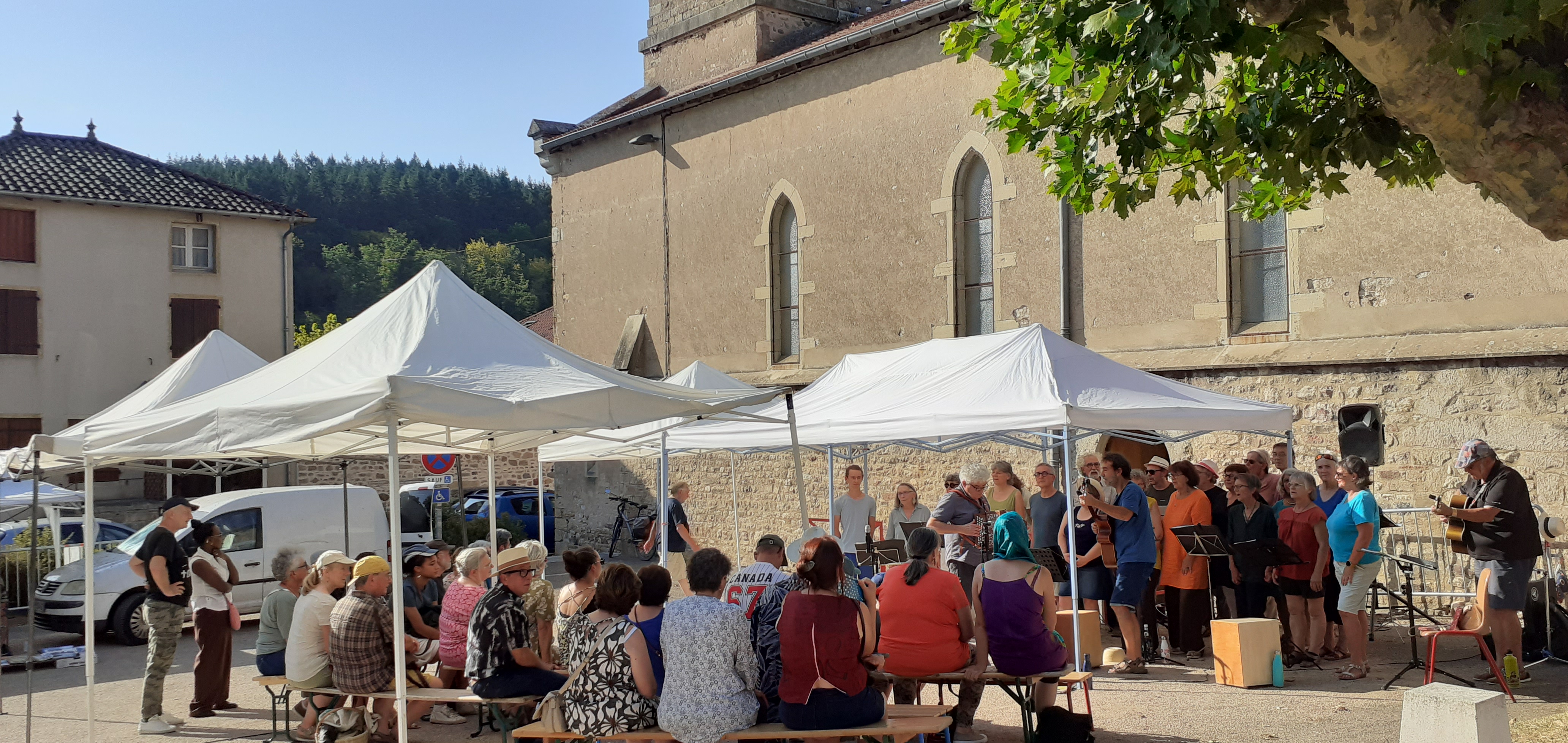 Cabaret Schnocks en concert au p'tit marché de Bourgvilain