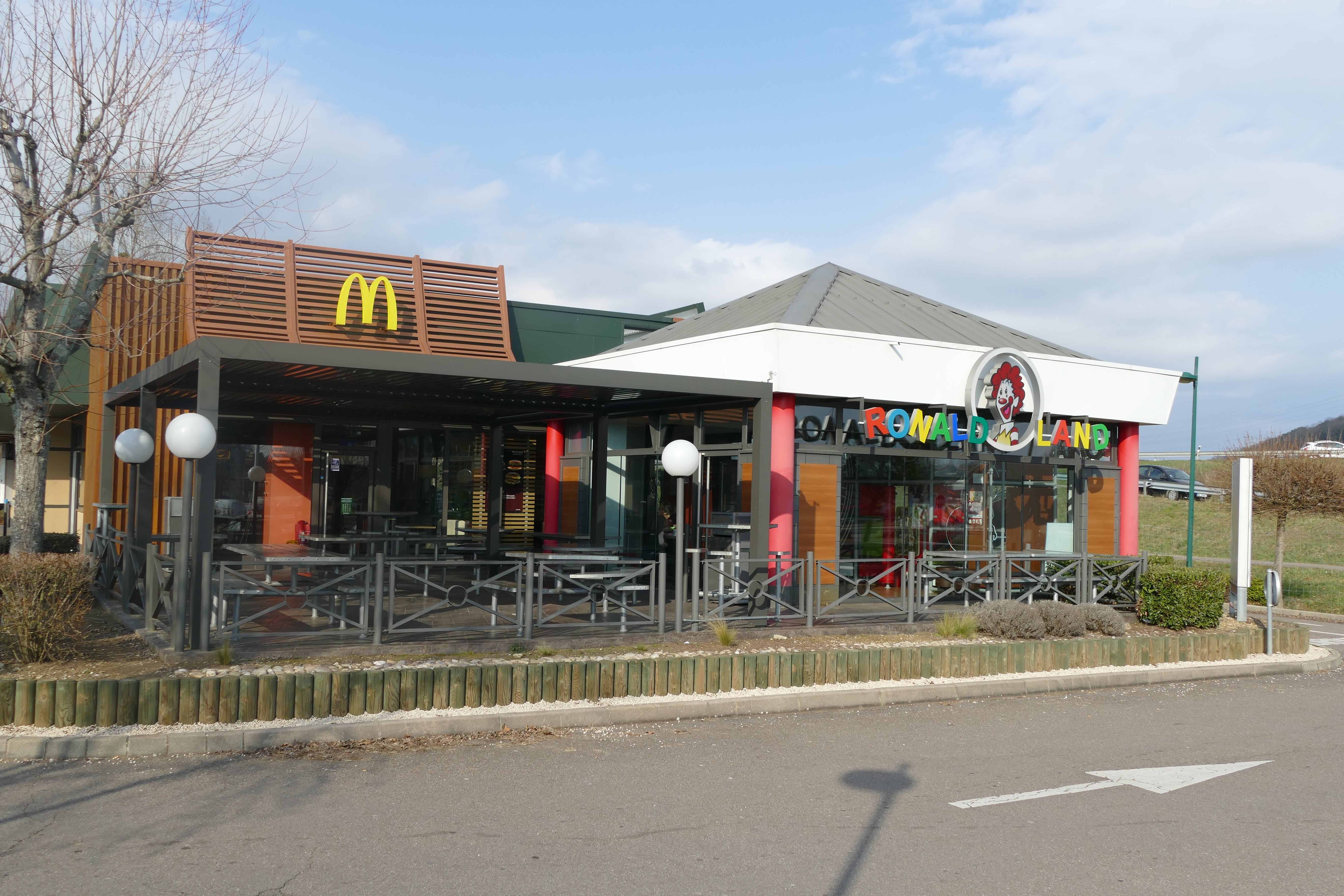Mac donalds Zone Commerciale Kennedy 