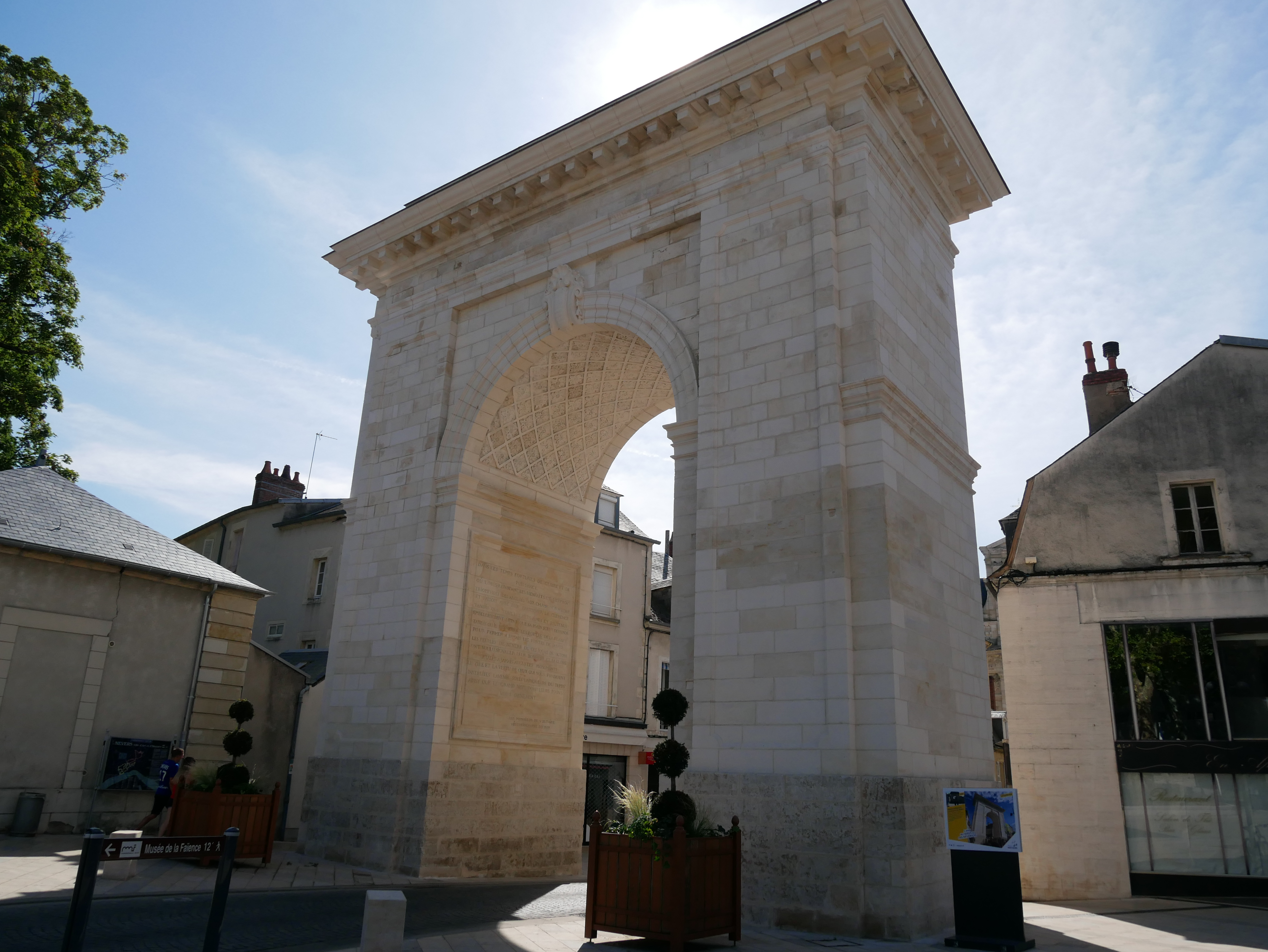 Porte de Paris