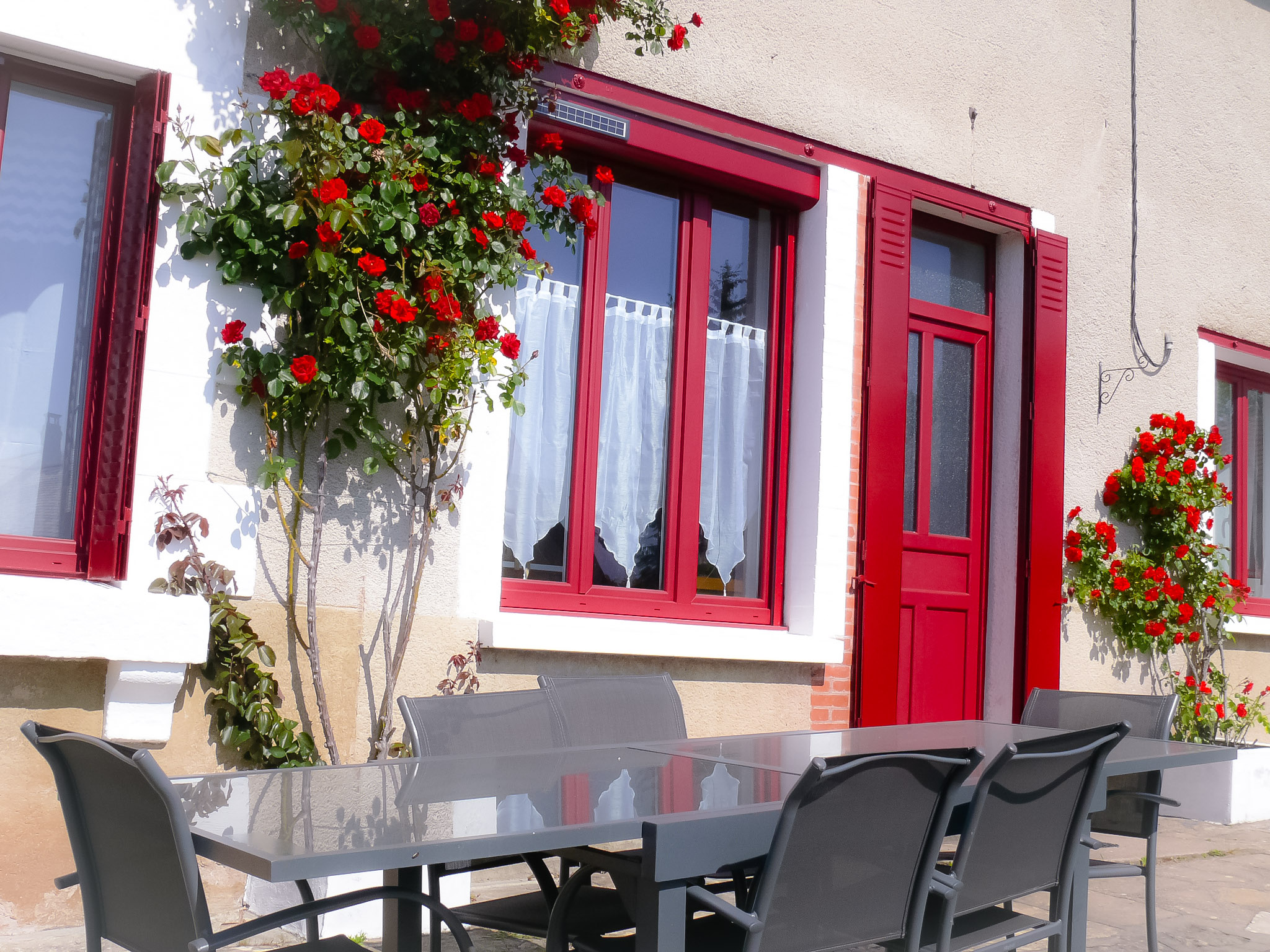 Gîte maison LES ROSES  proche Lac des Settons
