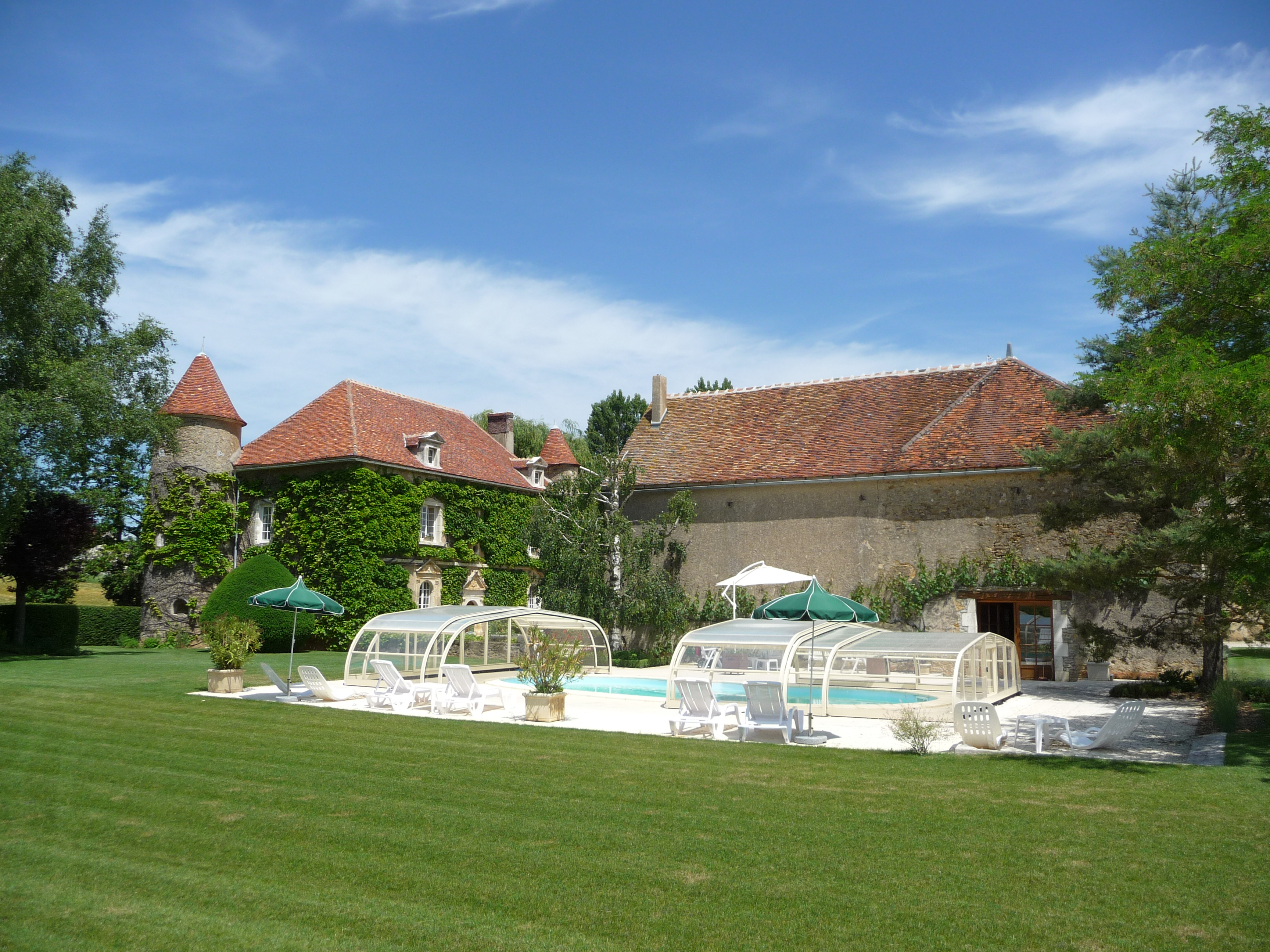 Château de Ribourdin, chambre d'hôtes à Chevannes