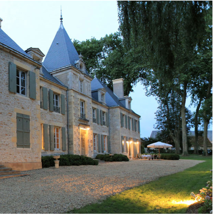 Chambres au Château de Planchevienne, chambre d'hôtes à Magny-Cours