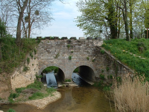 Pont-aqueduc-Arvaux - Crédits : SBV