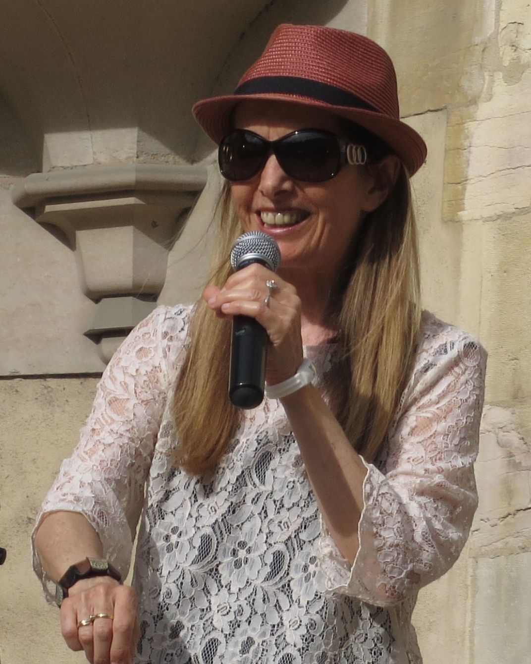 RENATA (chanson française) à la Fête de la Musique