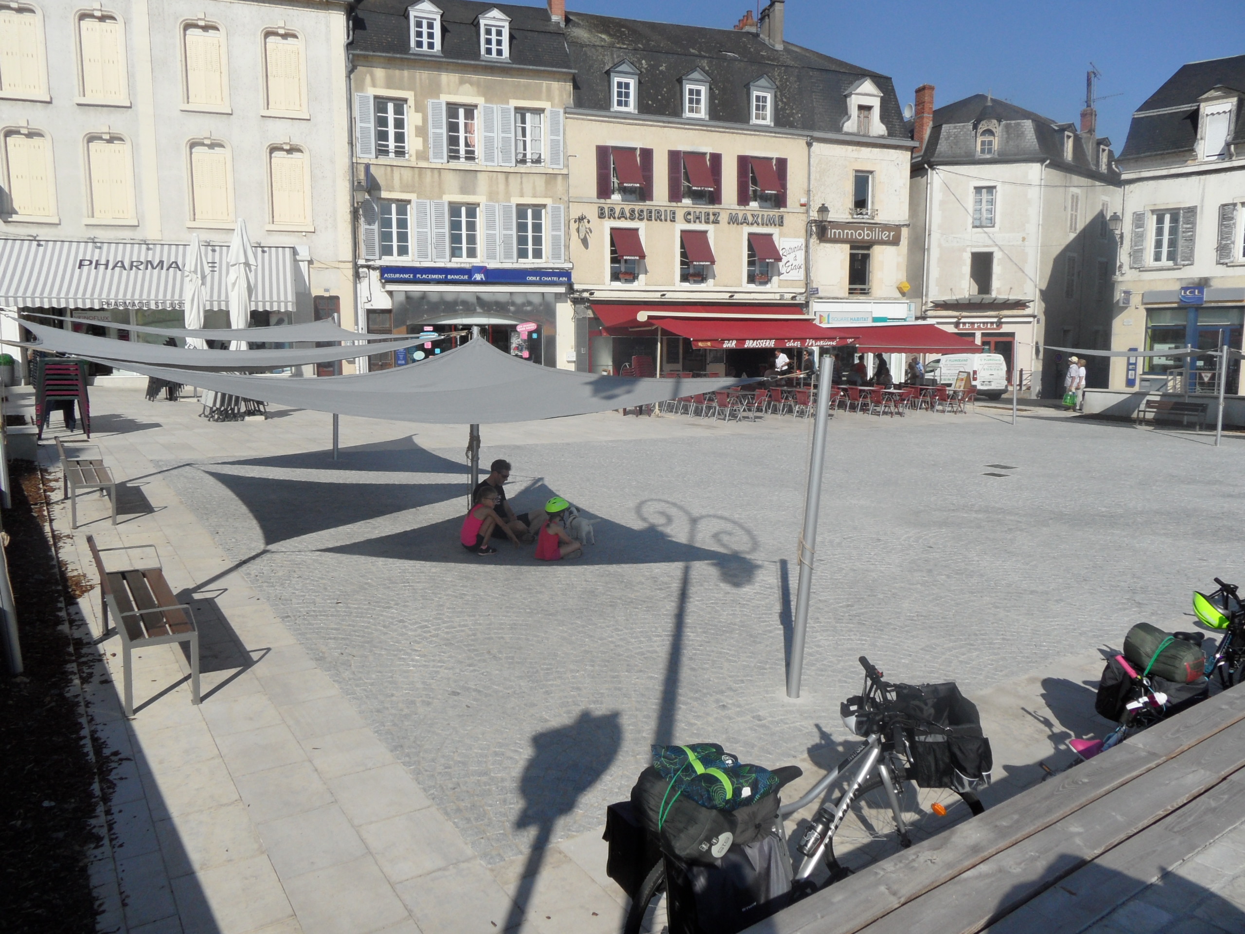 Brasserie " Chez Maxime ", Decize - photo 2