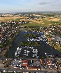 Vue aérienne du port de Saint-Jean-de-Losne