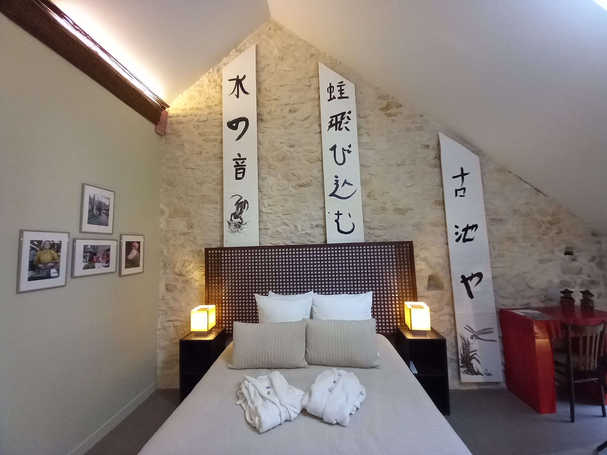 Aux Quatre Coins du Monde