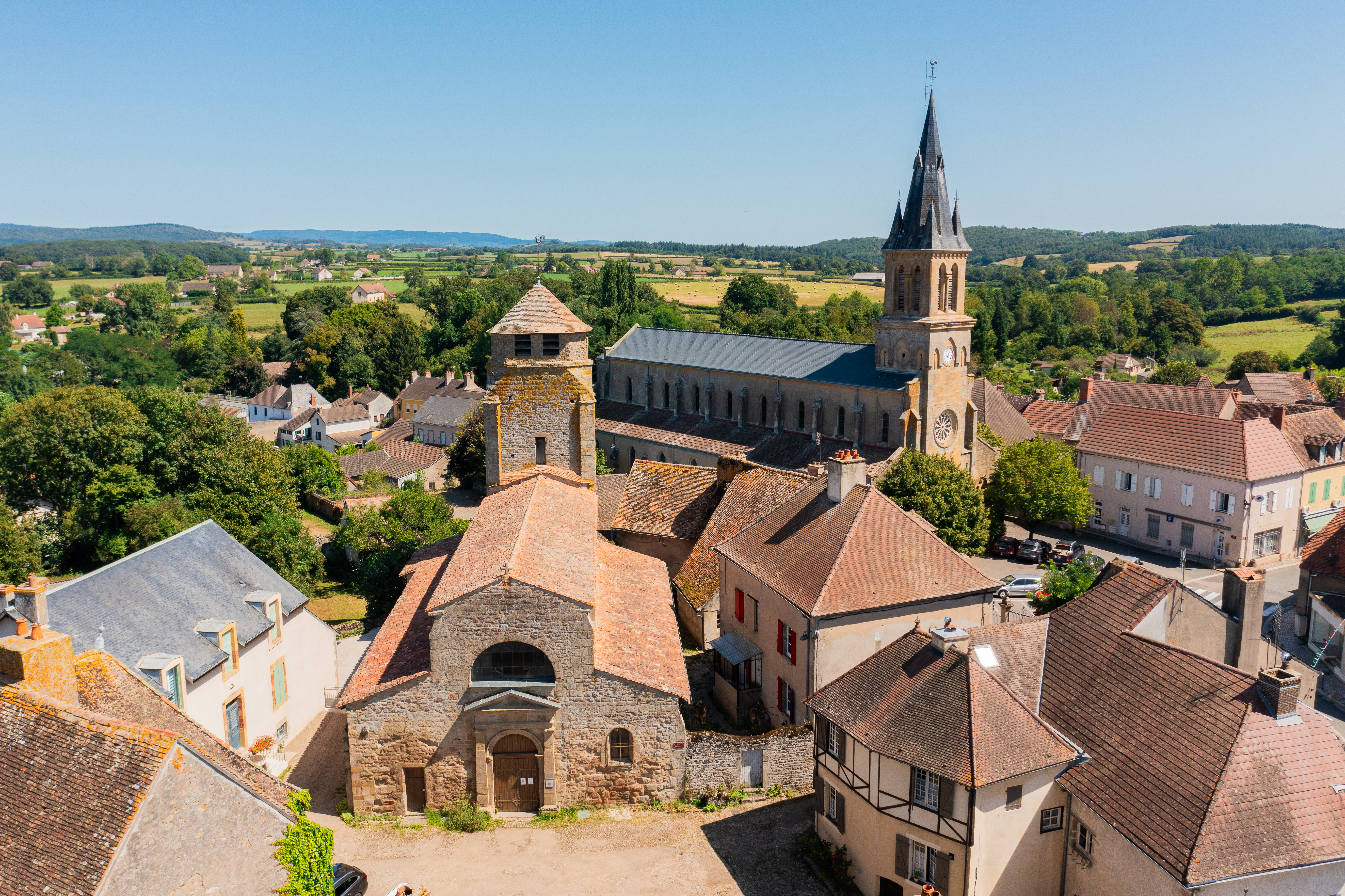 le bourg de Toulon-sur-Arroux