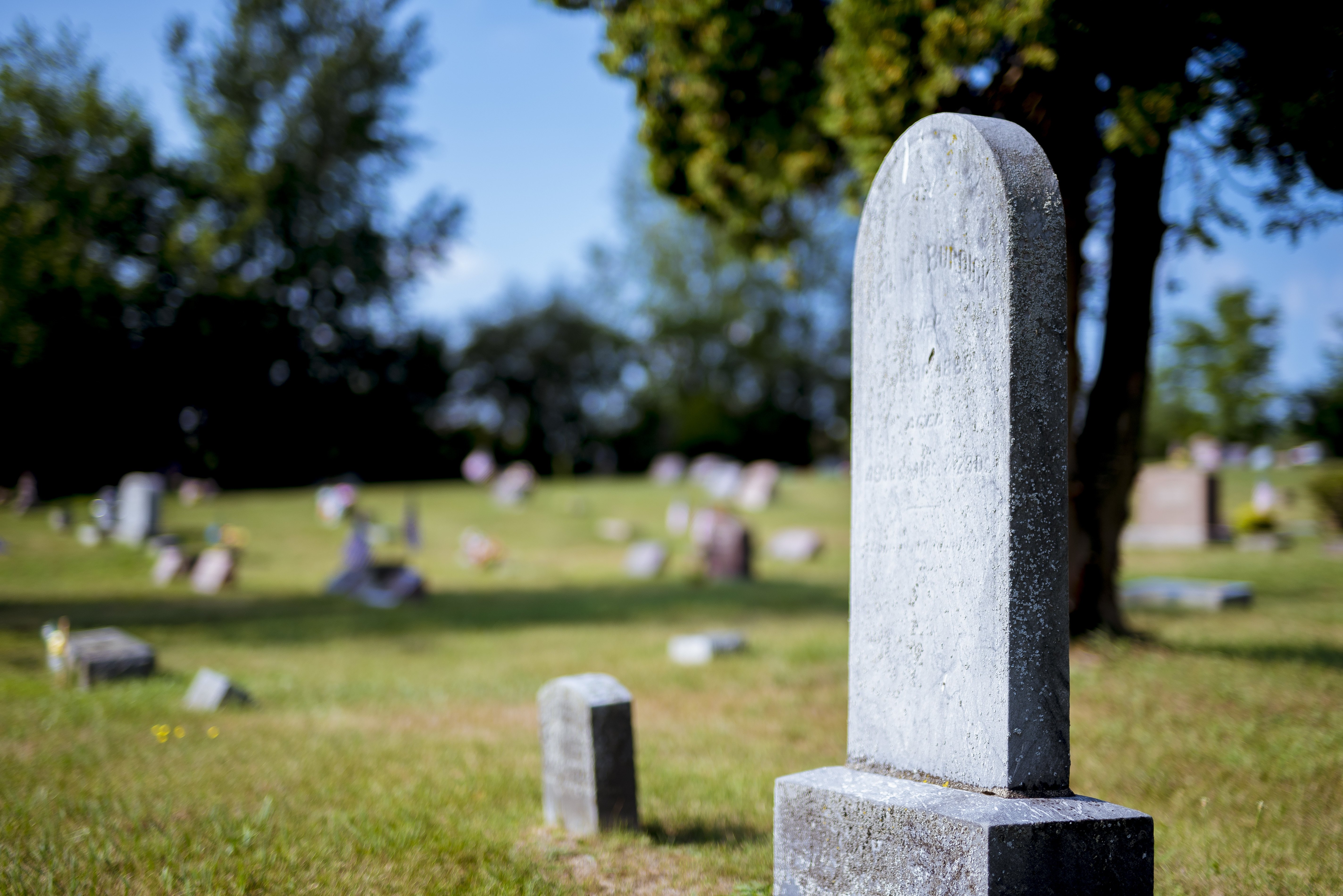 Tombe