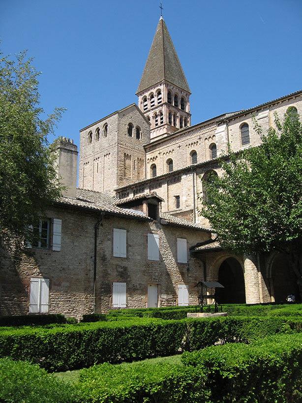 Tournus Abbatiale et cloître