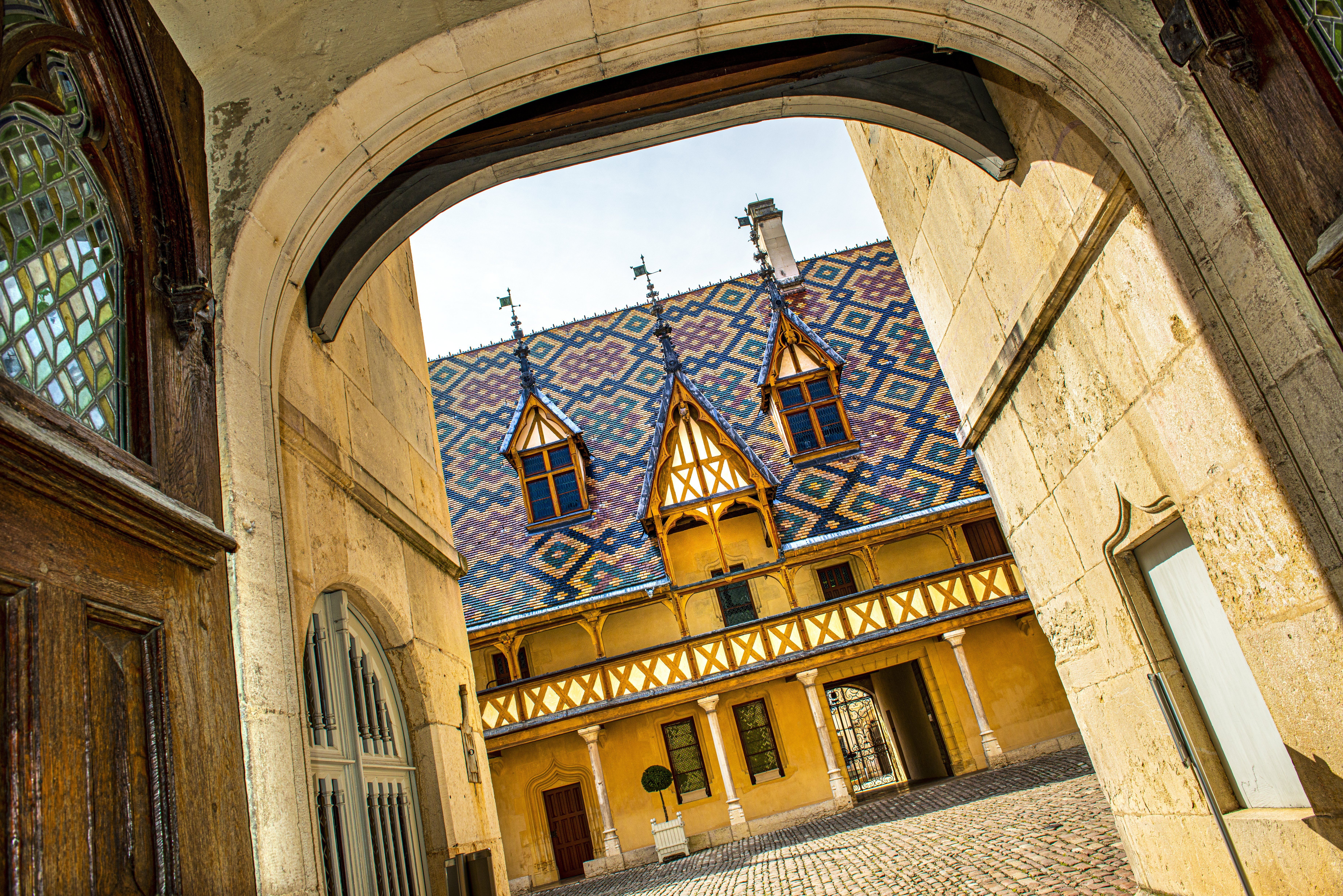 Hôtel-Dieu - Entrée