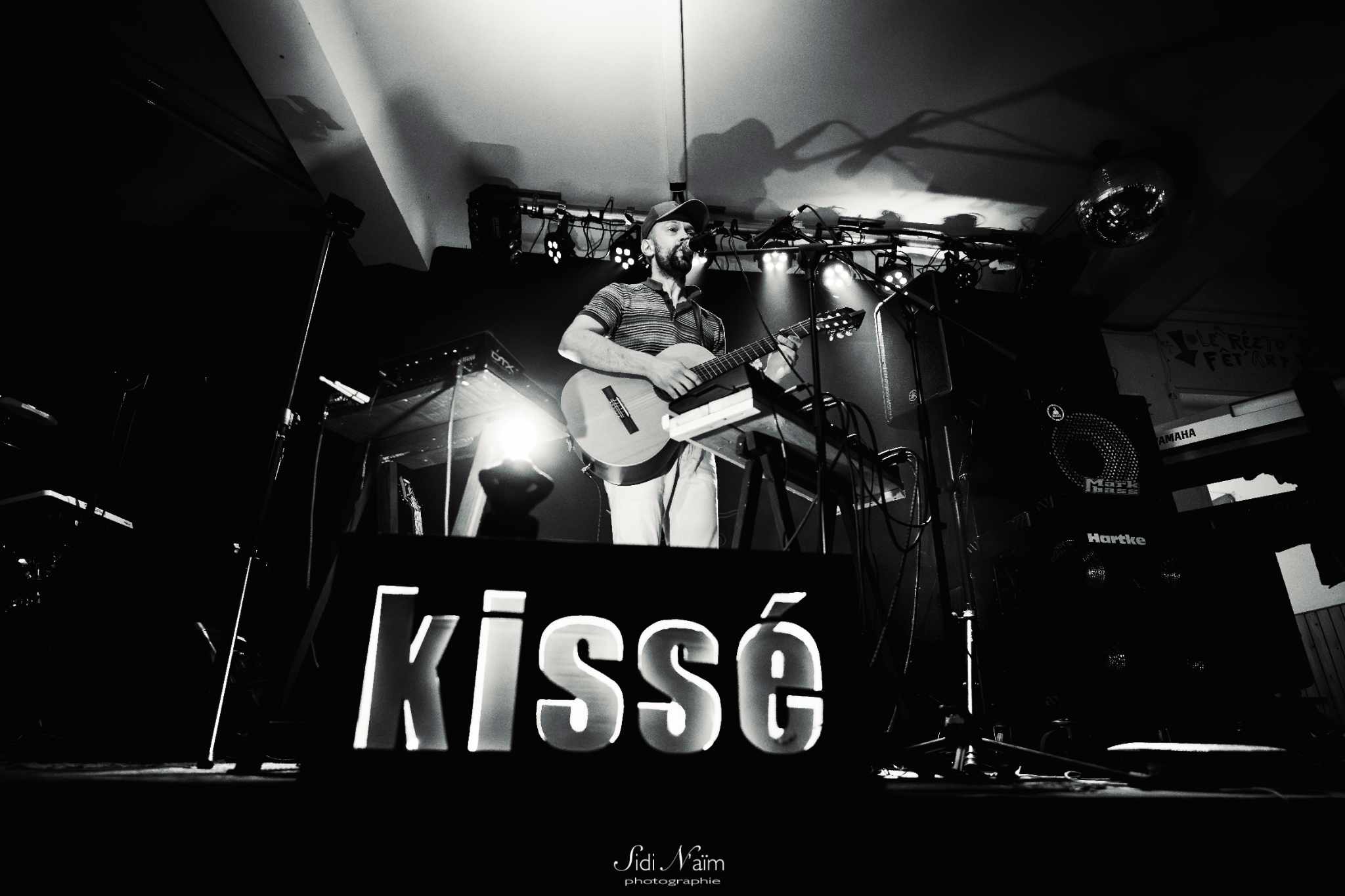 Kissé