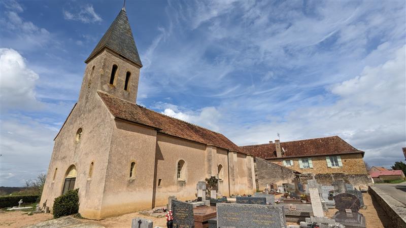 Vitry Les Cluny Eglise