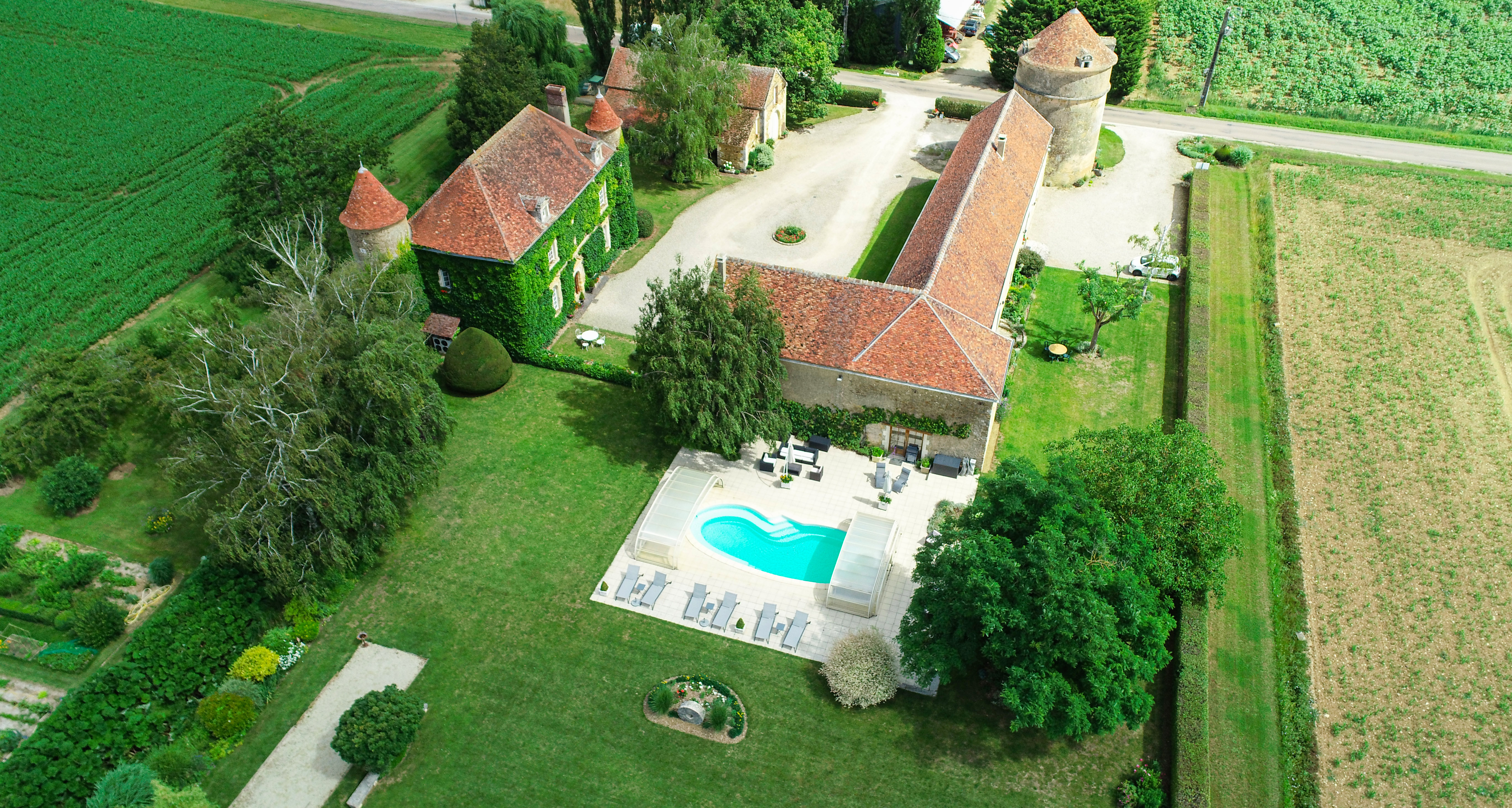 Les Granges du Château de Ribourdin