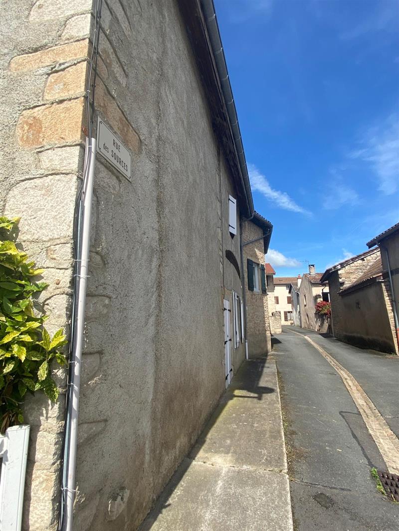 Rue des Sources