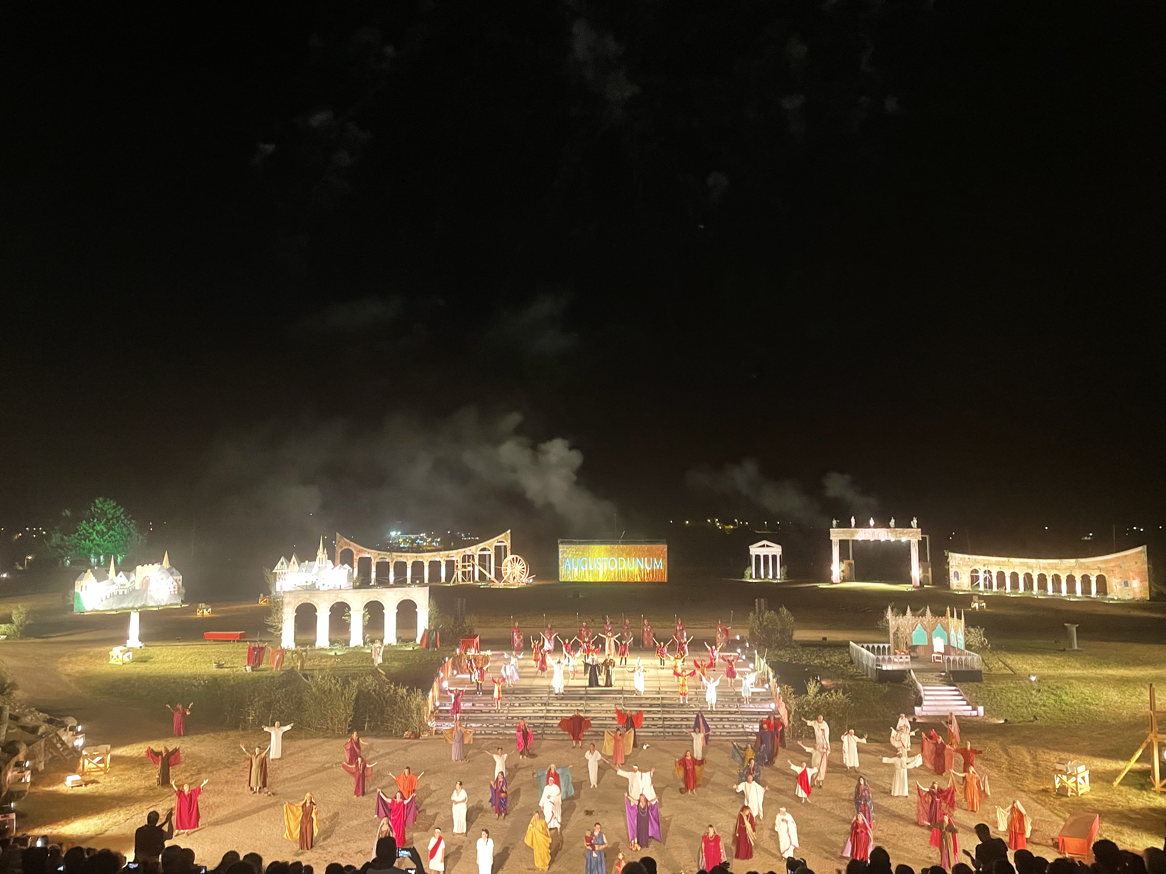 spectacle-historique-augustodunum-autun-visite-guidée