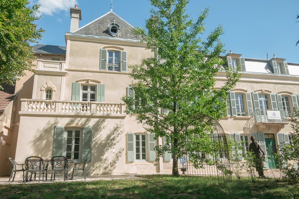 L'Avallonnaise — Hébergements collectifs à Yonne