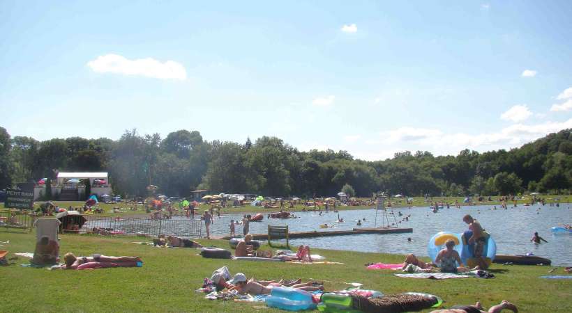 Baignade au lac de Bonnal