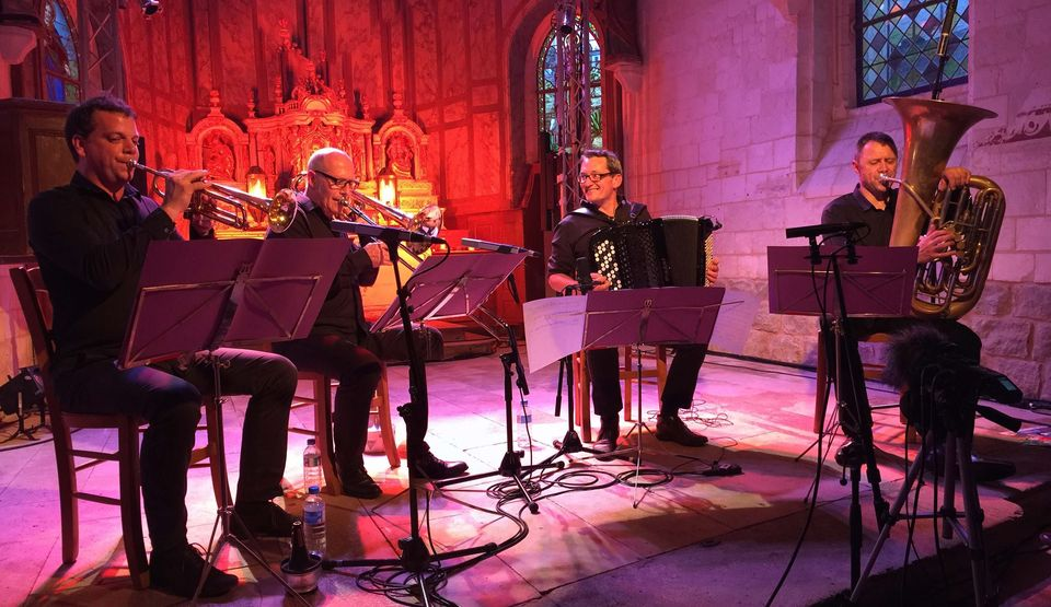 brass danse