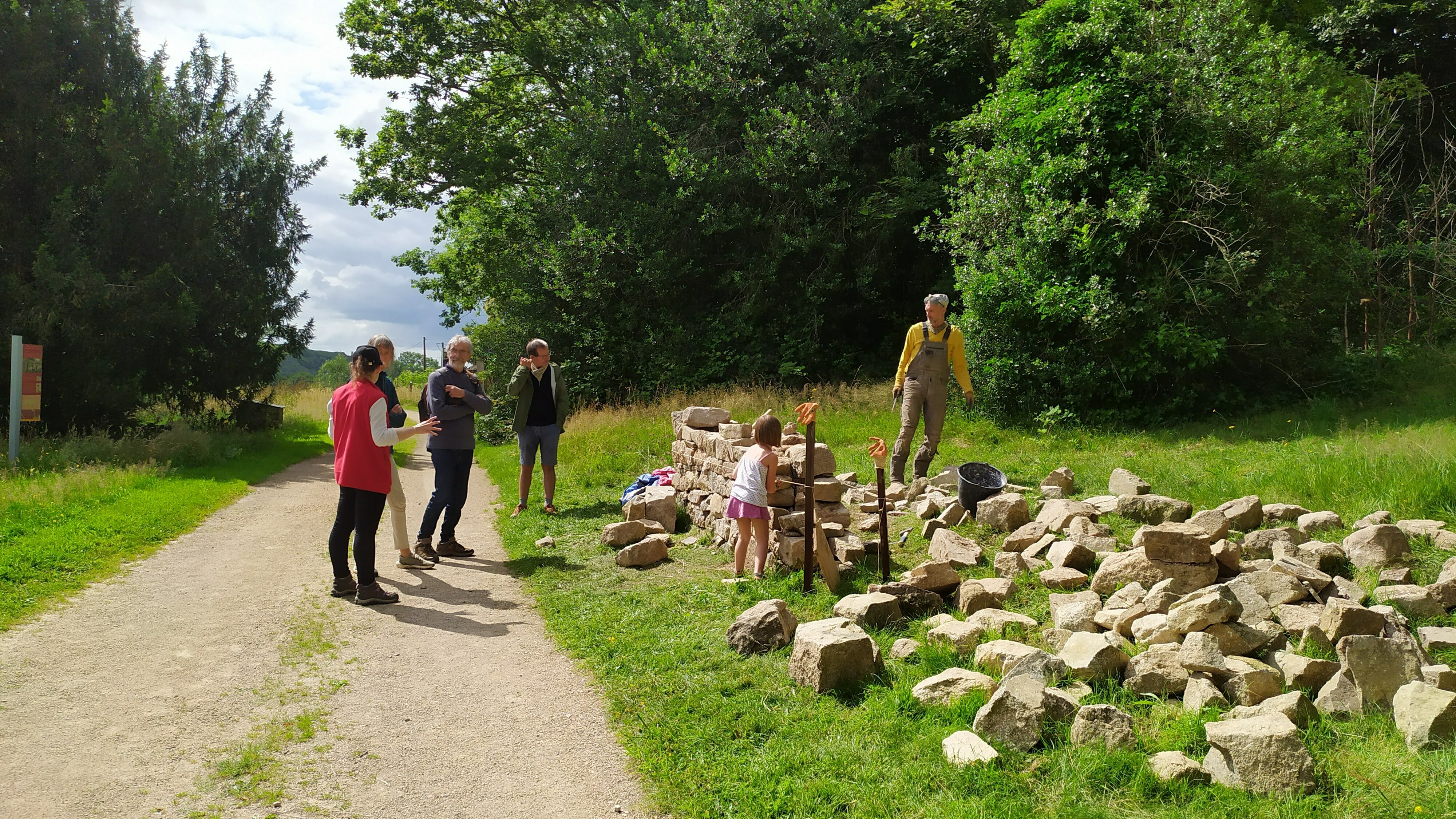 Démonstration de construction en pierre sèche