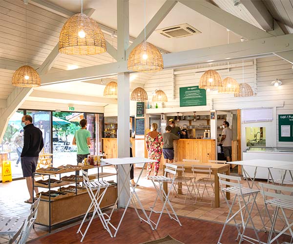 Le Café-Comptoir Huttopia La Plage Blanche