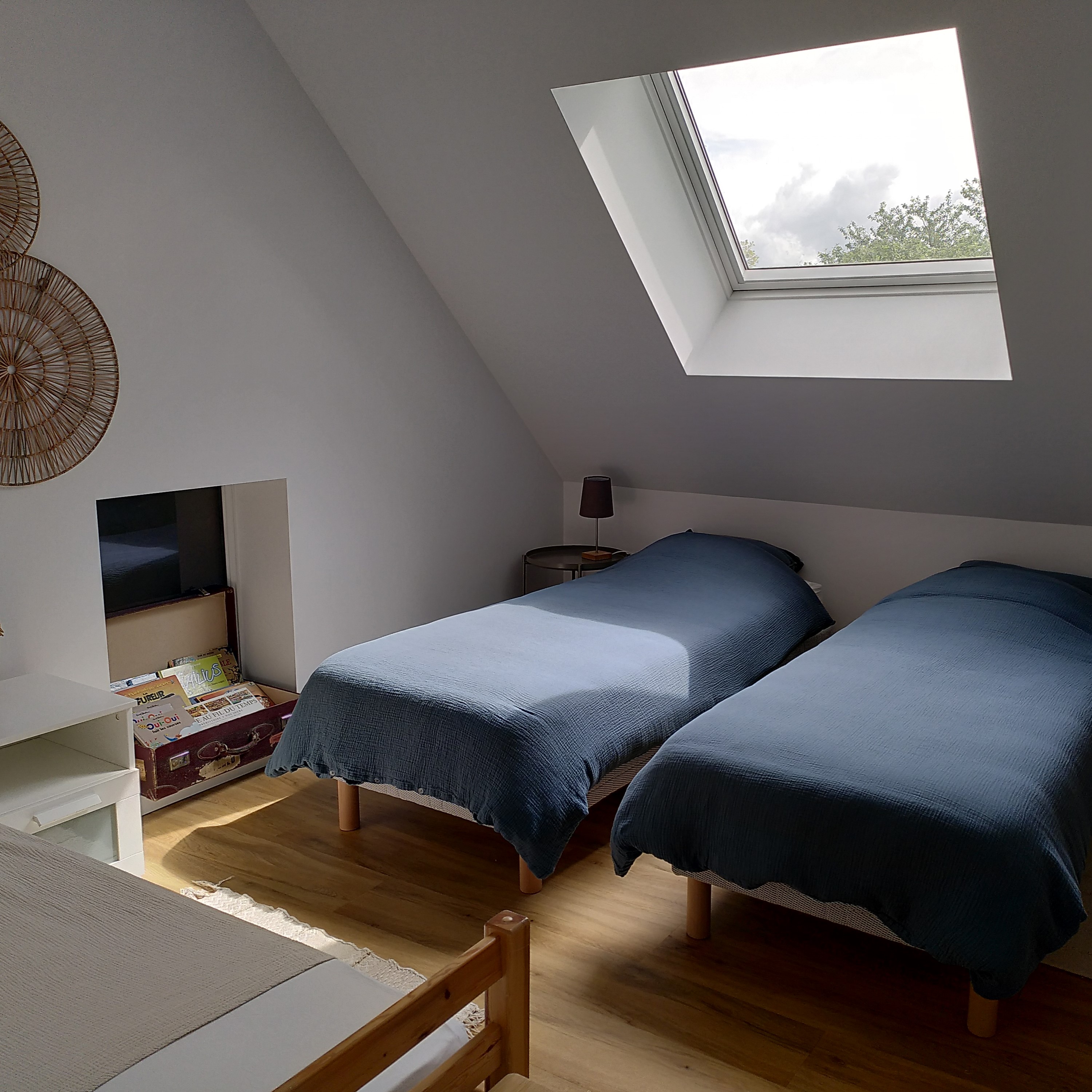 chambre-lenid-3lits-gite-bourgogne-lenidauxpapillons