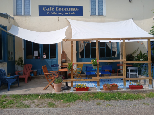 L'atelier du p'tit Louis café brocante