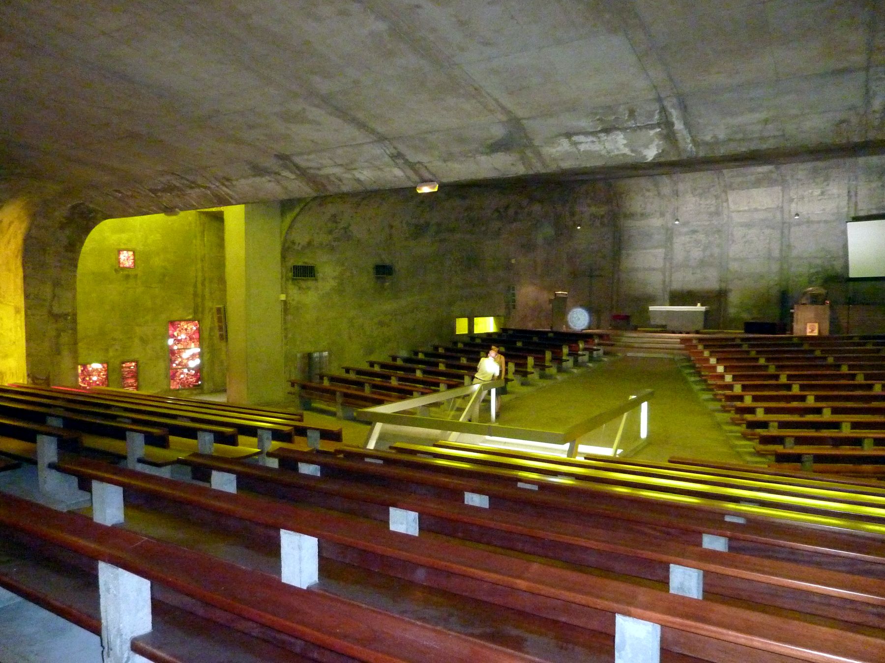 eglise Ste Bernadette Banlay  (3)