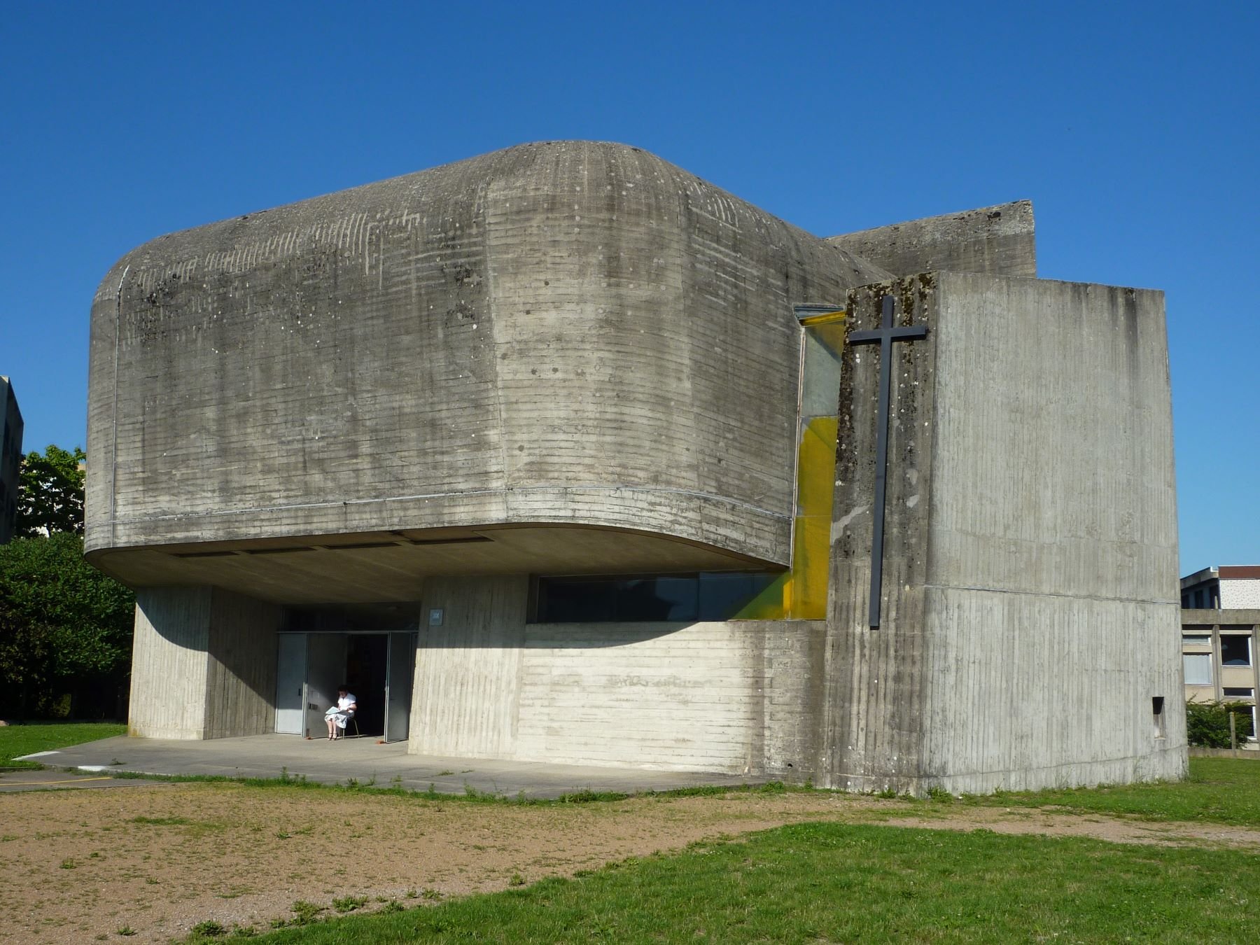eglise Ste Bernadette Banlay  (5)