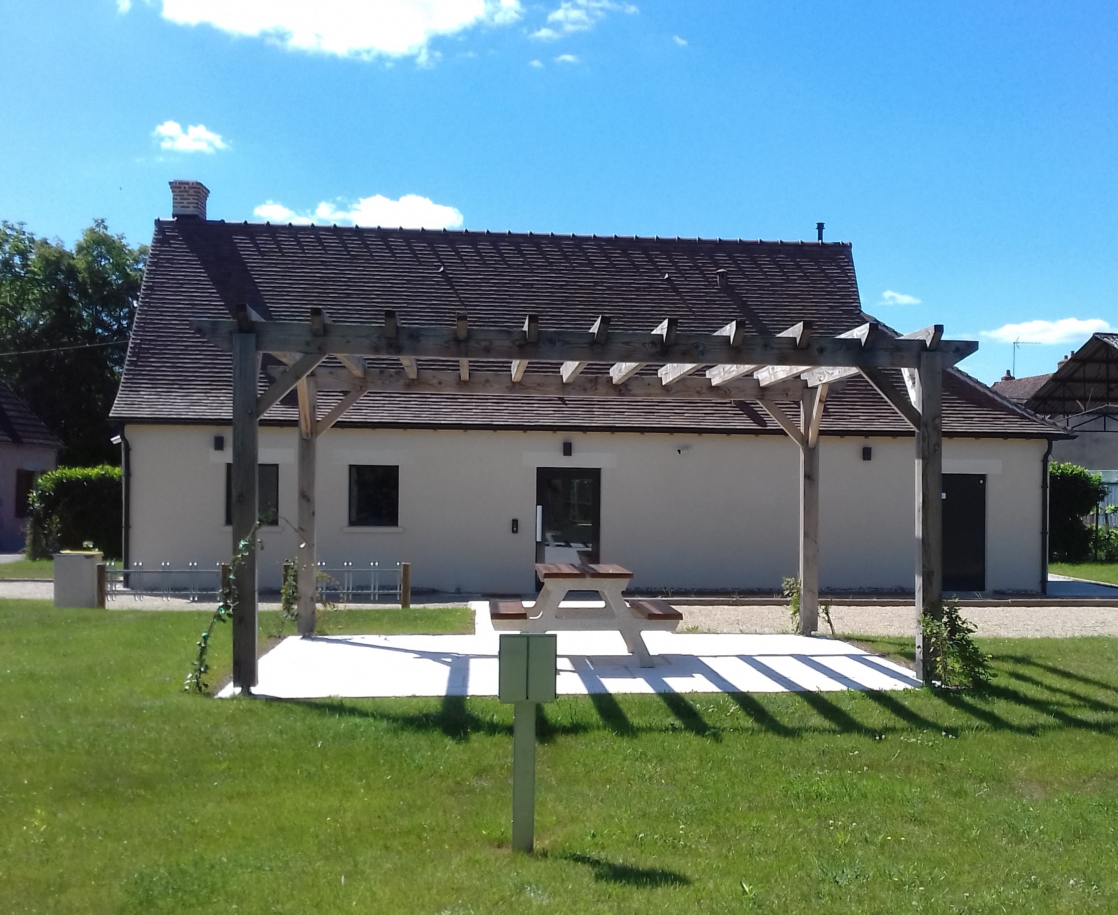 Emplacements libre du Relais vélo route de Charrin