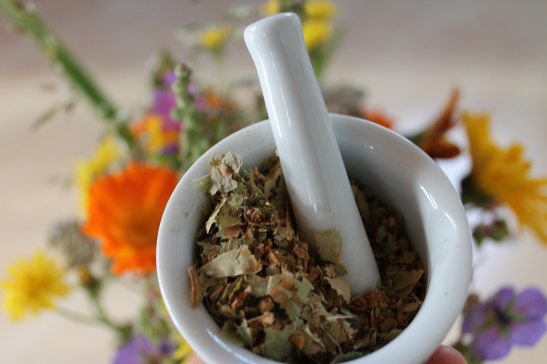 floral-medicine-1738214_1920