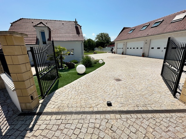 Le Repaire des Trois Singes