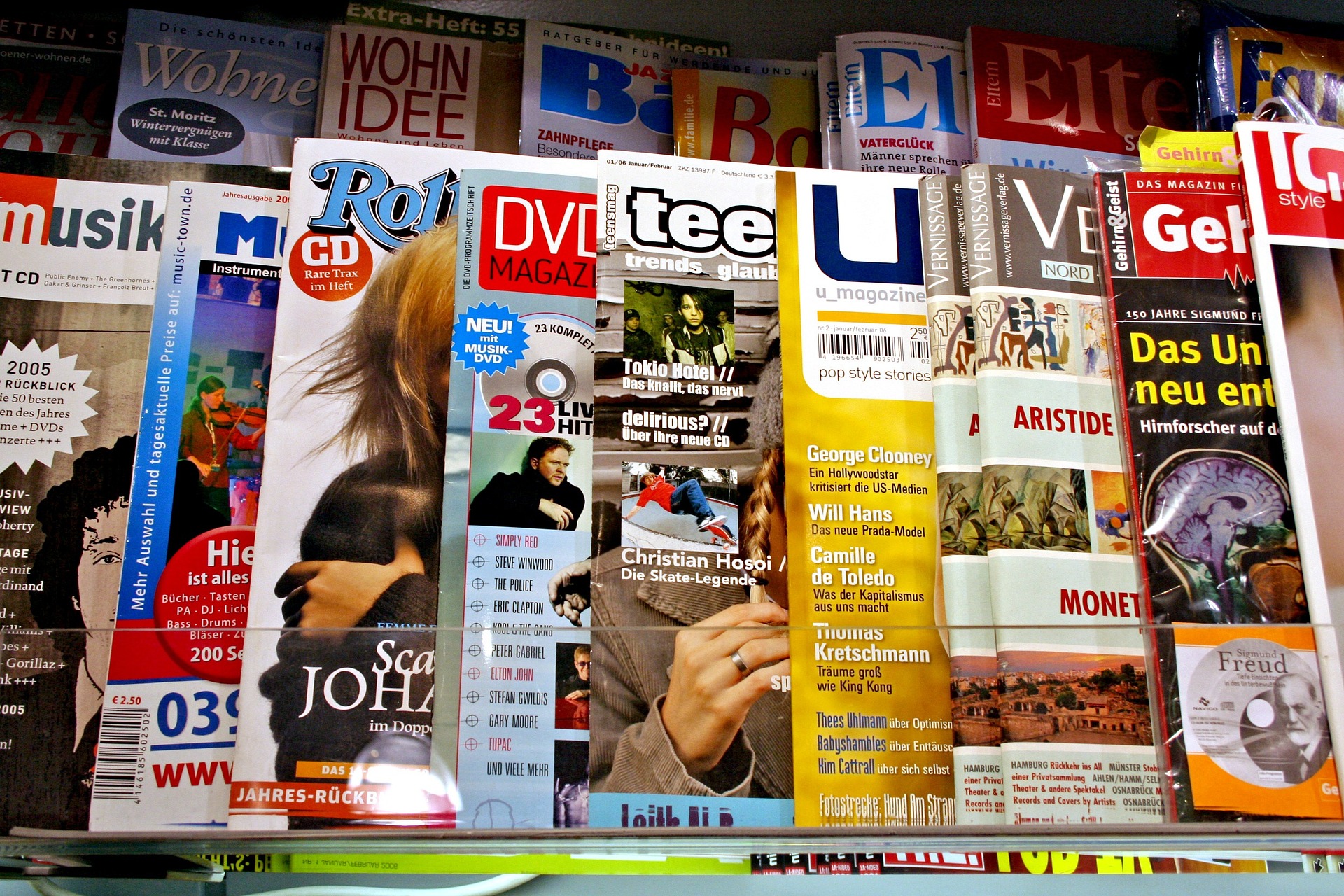 magazines-g7870e8ef4_1920