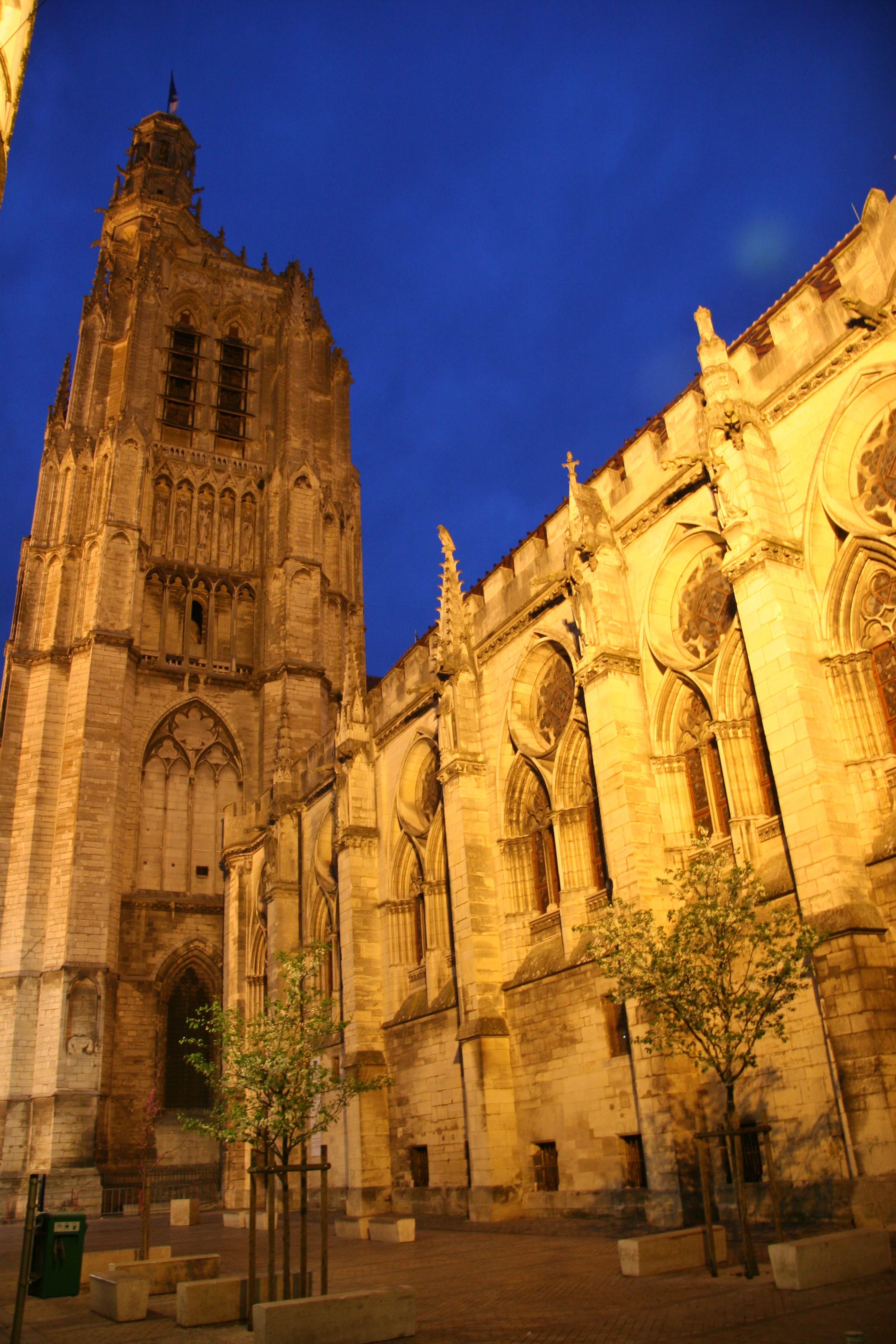 Visite guidée nocturne de la Cathédrale Saint-Etienne